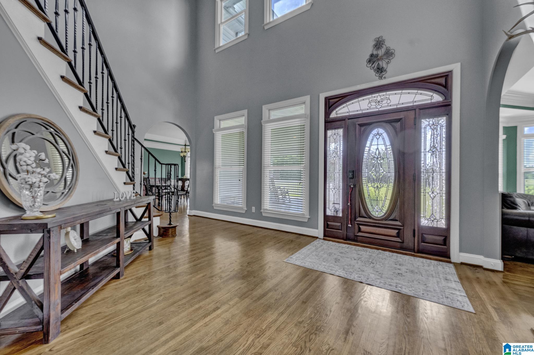 8602 English Road Property Photo 3