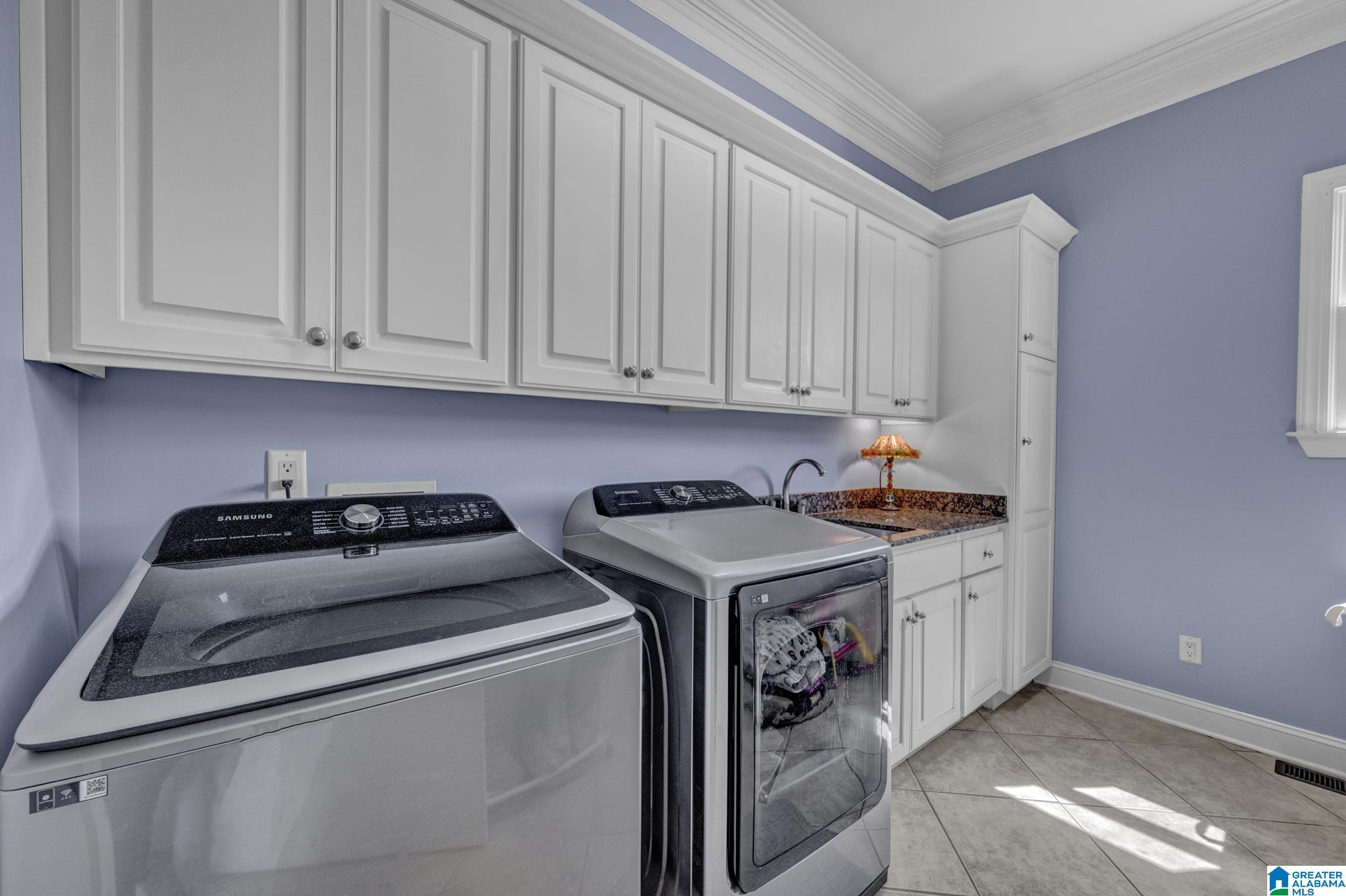 8602 English Road Property Photo 18