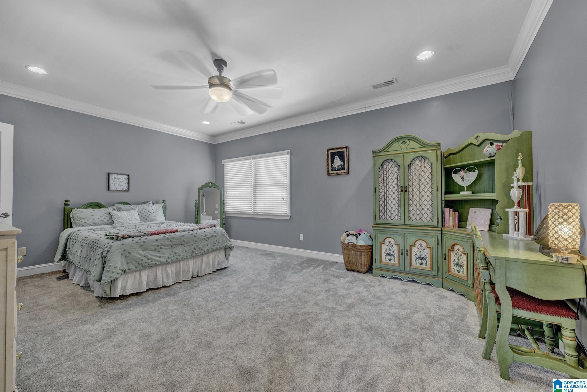 8602 English Road Property Photo 29