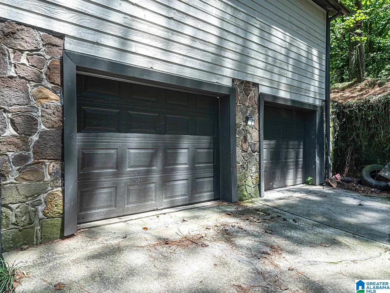 1061 Forest Brook Drive Property Photo 10