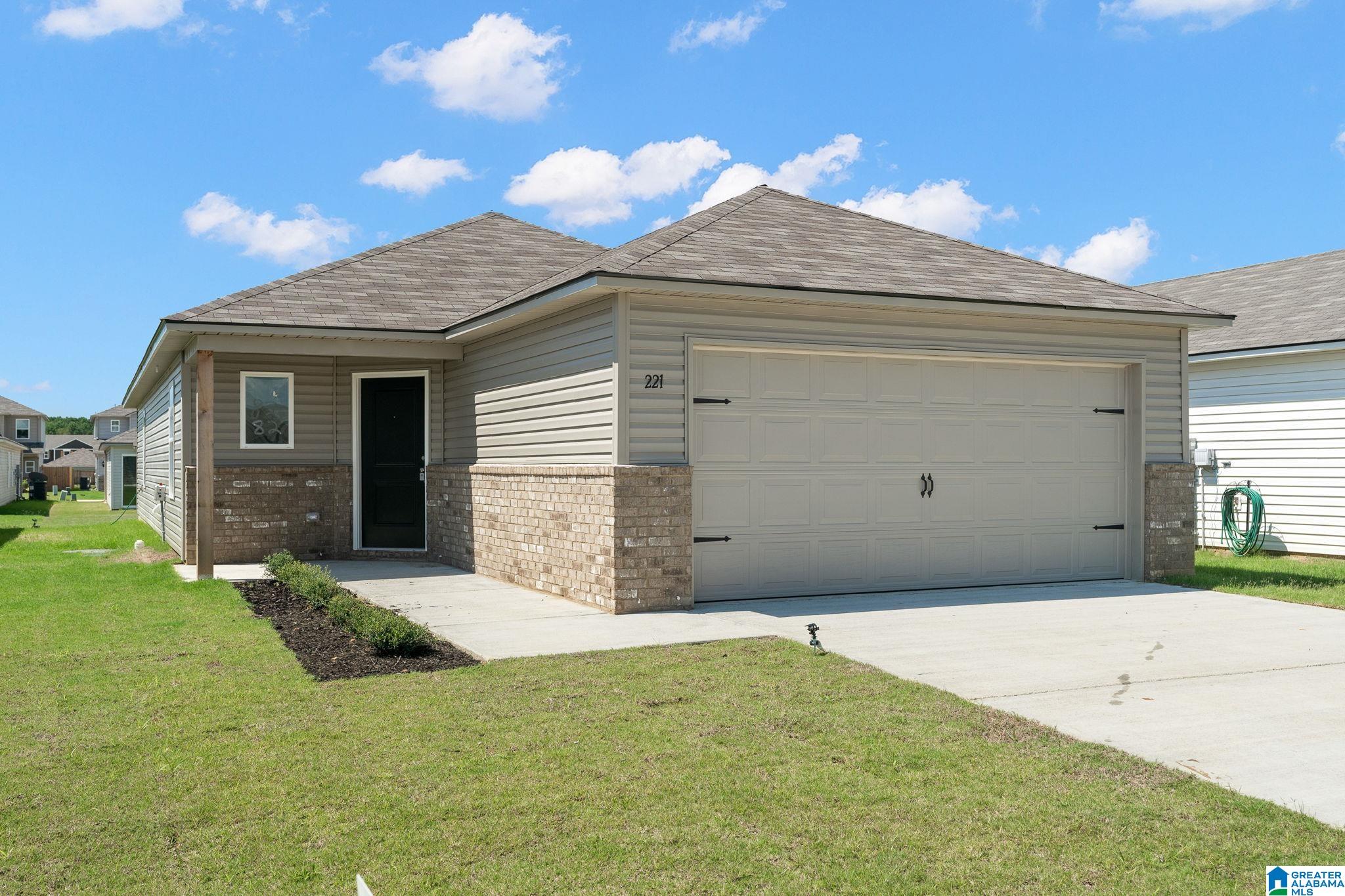 177 Dogwood Street Property Photo 2