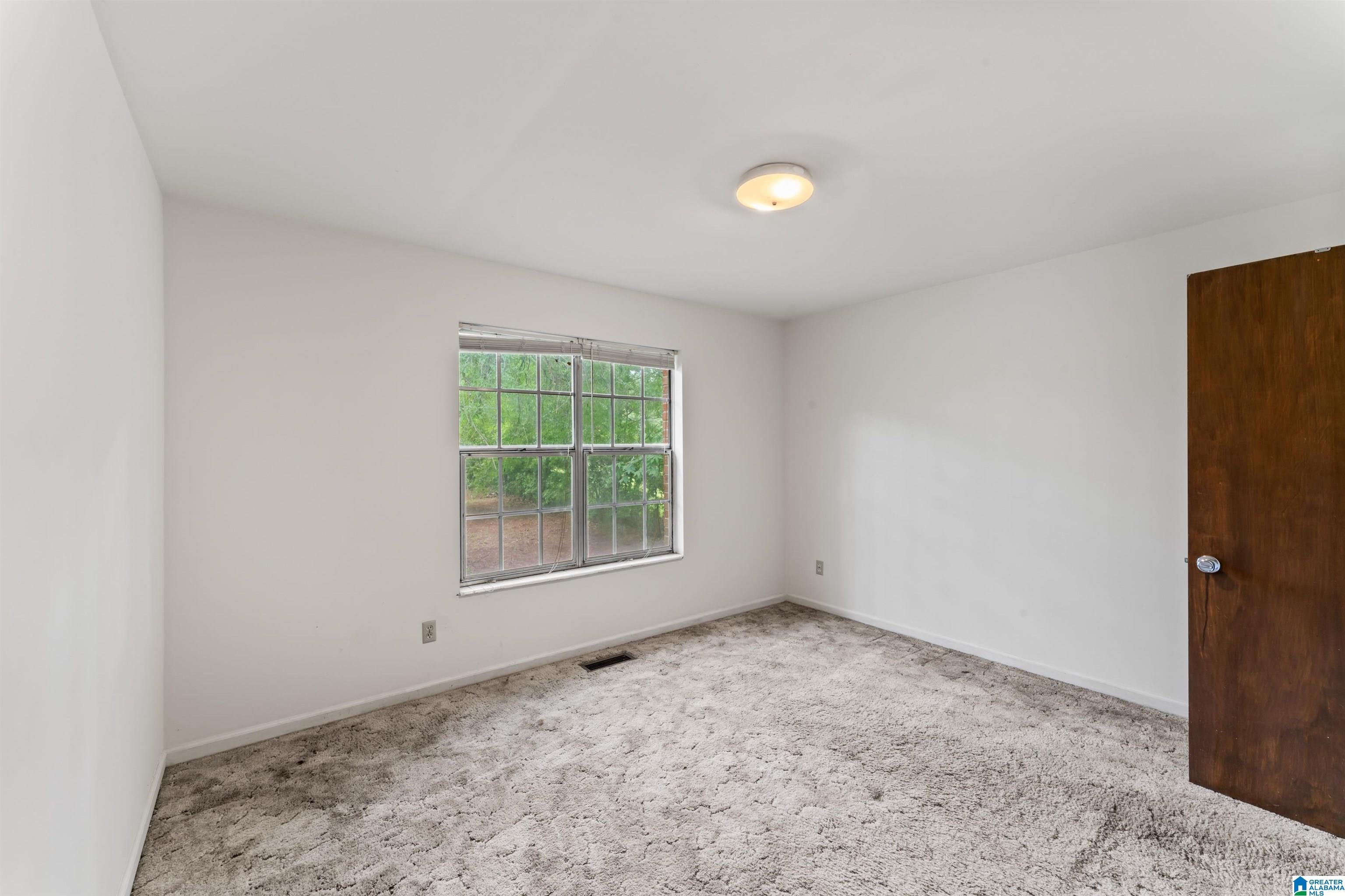 7440 Mountain View Lane Property Photo 13