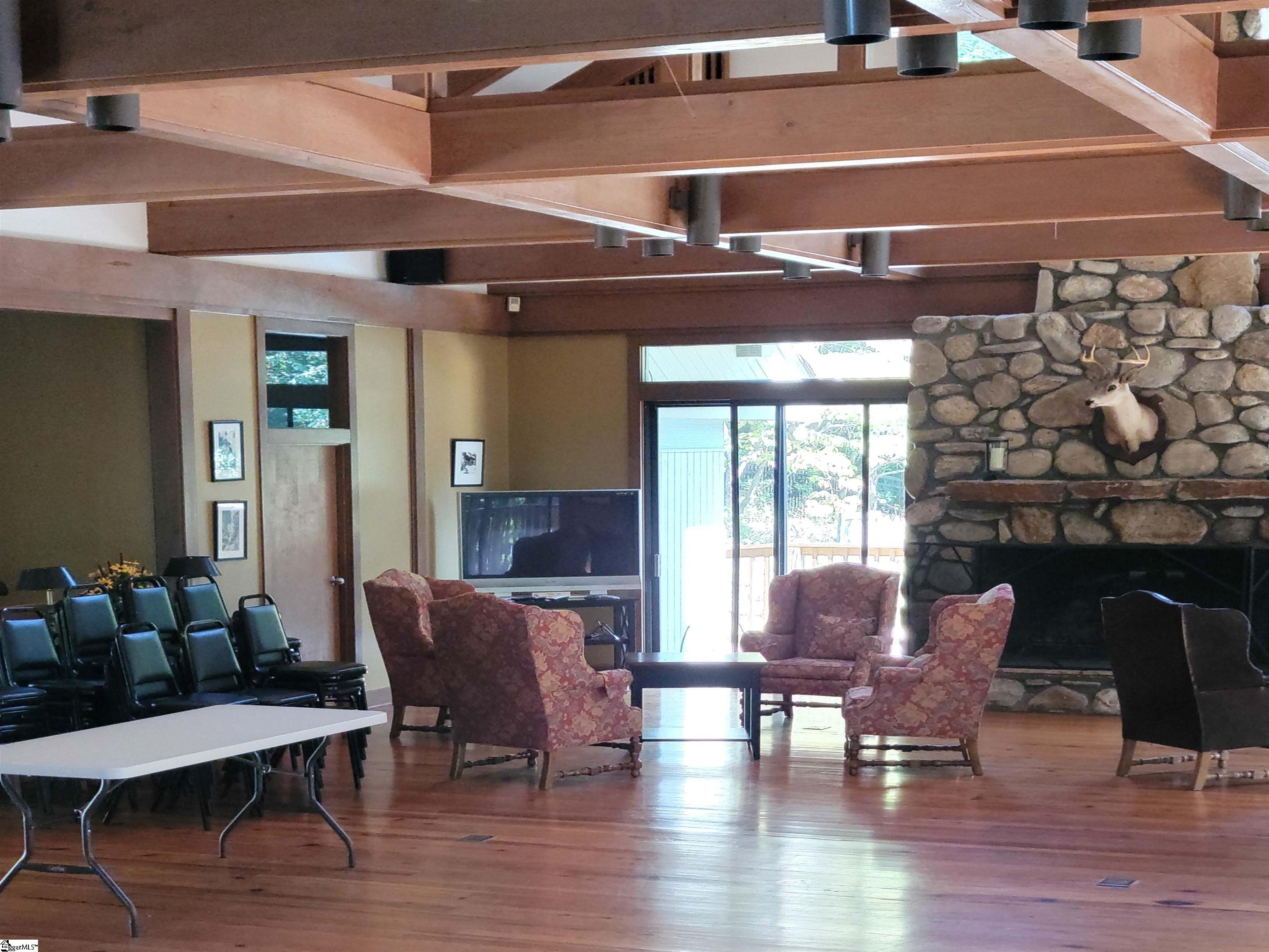 3 Larkspur Lane Property Photo 4