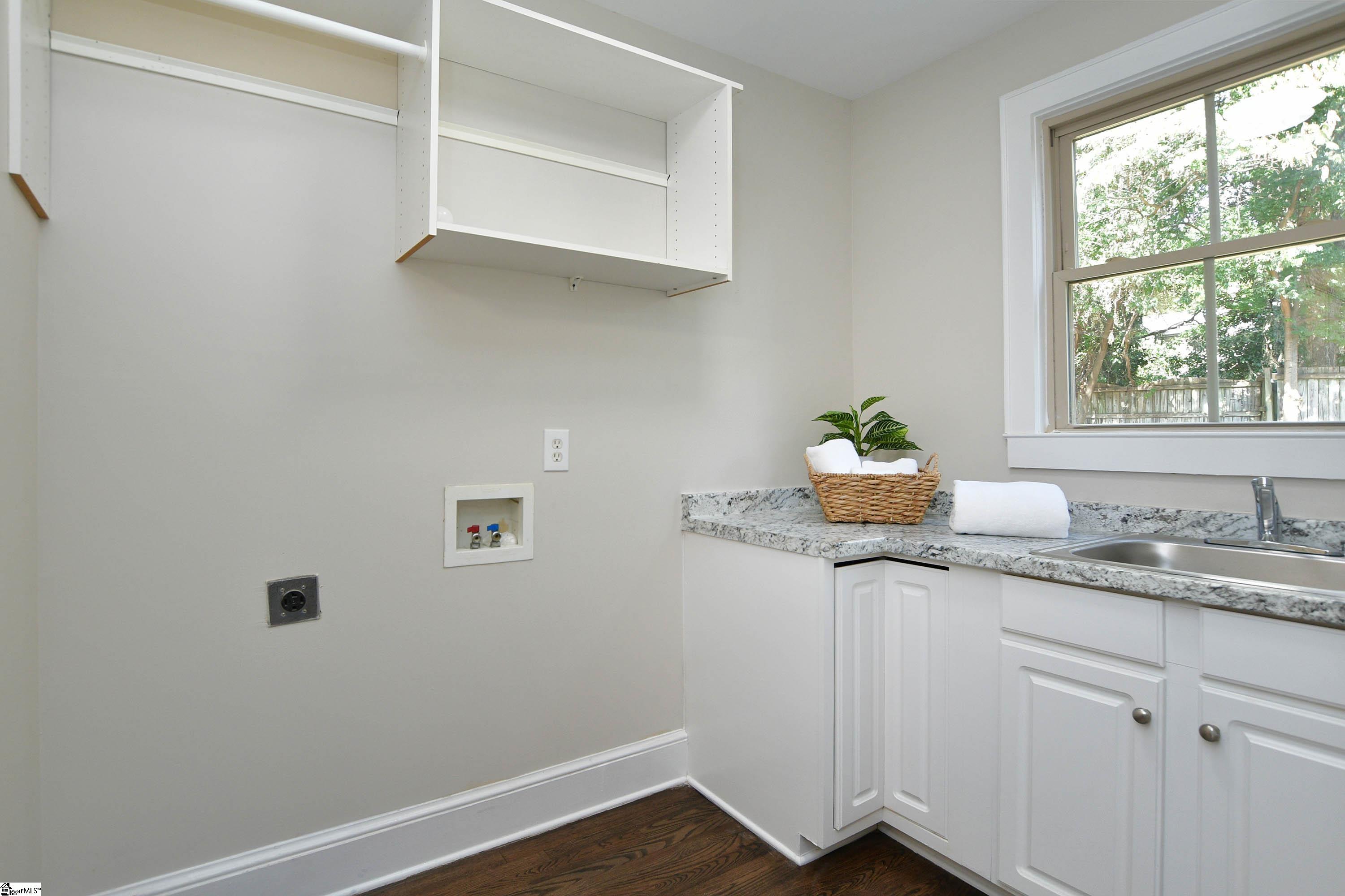 112 Asbury Avenue Property Photo 17