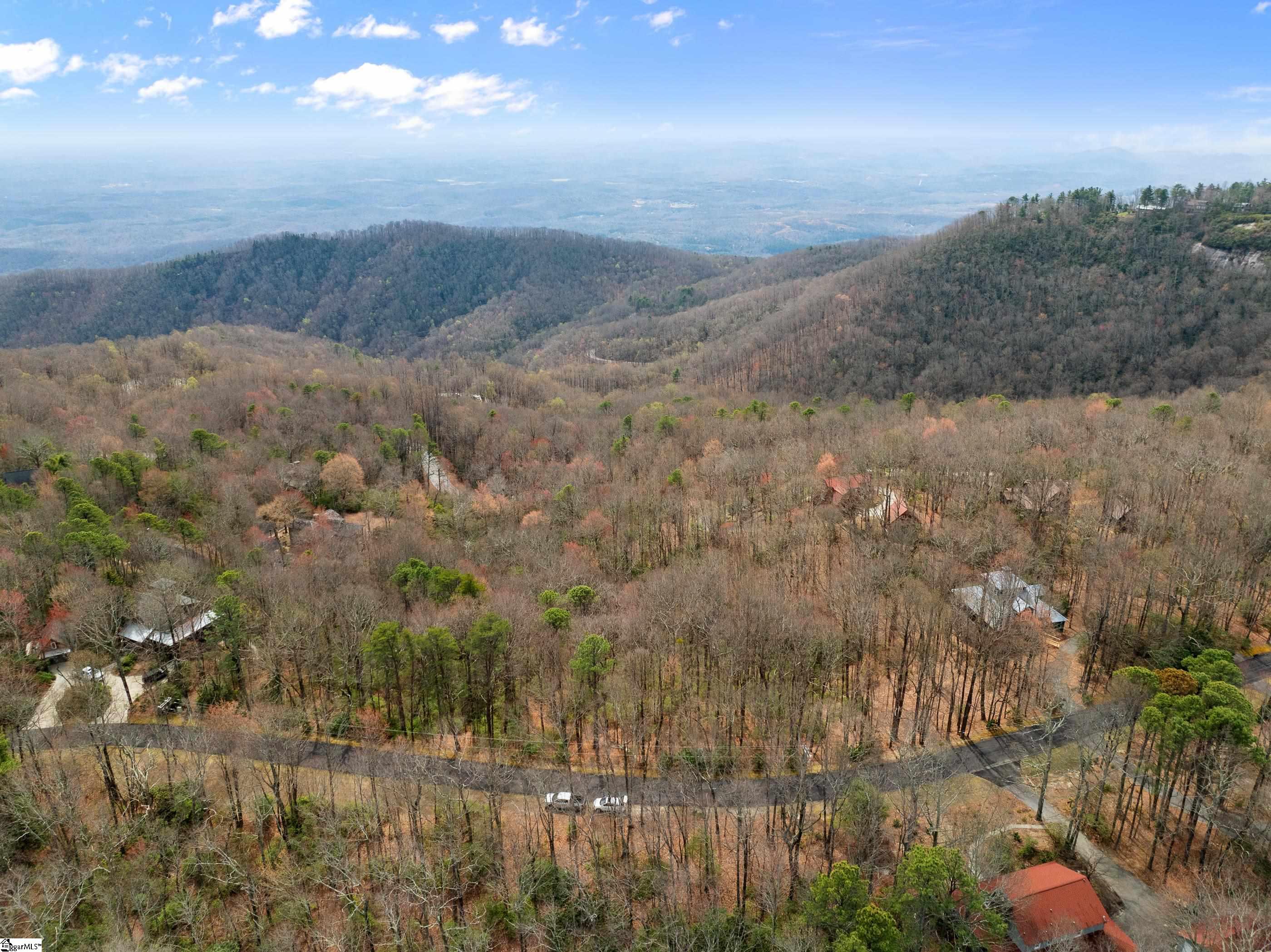 312 Cliff Ridge Drive Property Photo 9