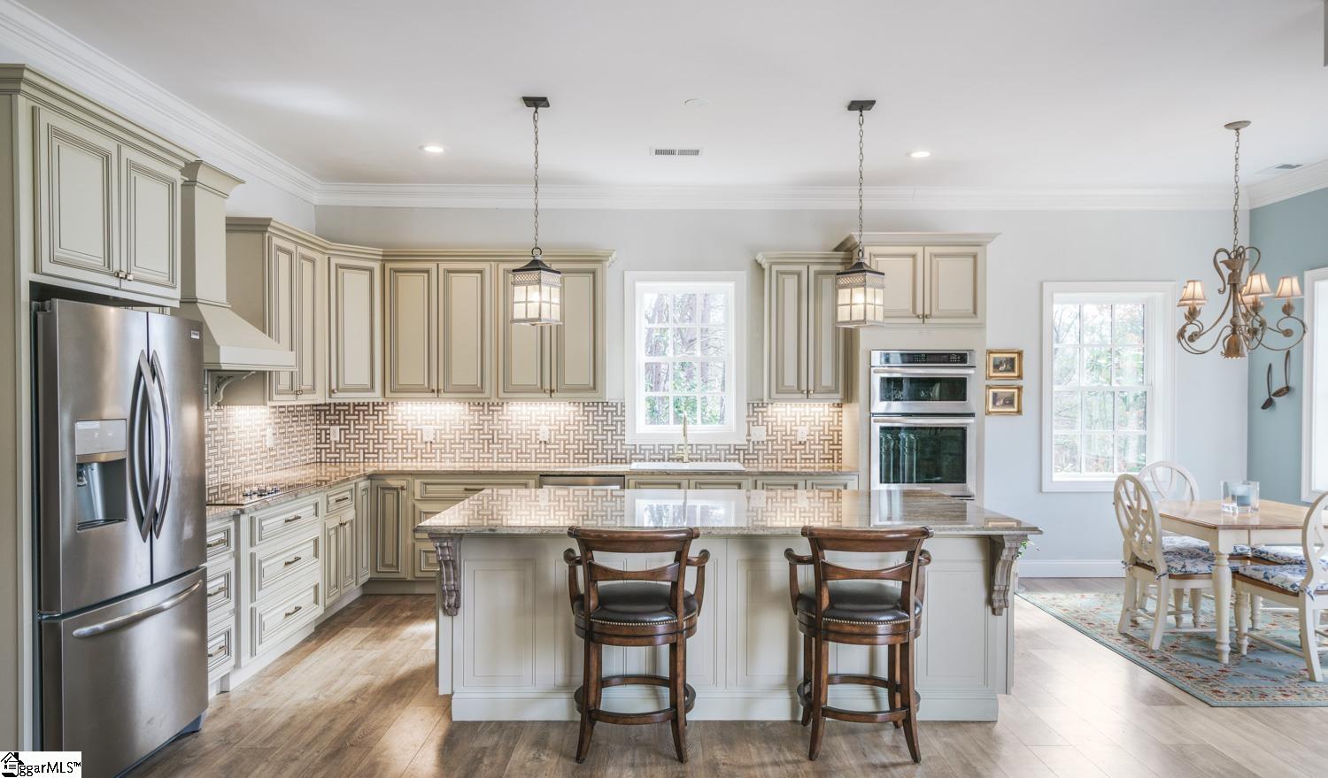 3 French Country Place Property Photo 8