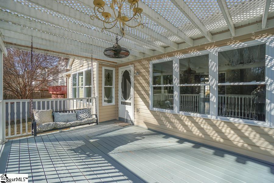306 Grimes Drive Property Photo 32