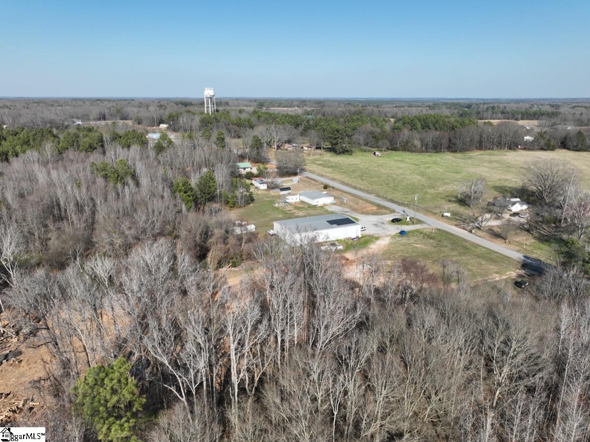 602 Templeton Road Property Photo 6