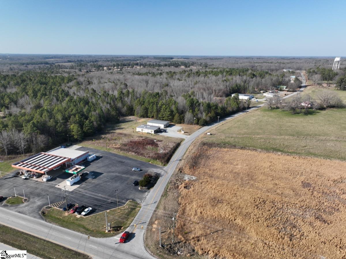 602 Templeton Road Property Photo 9