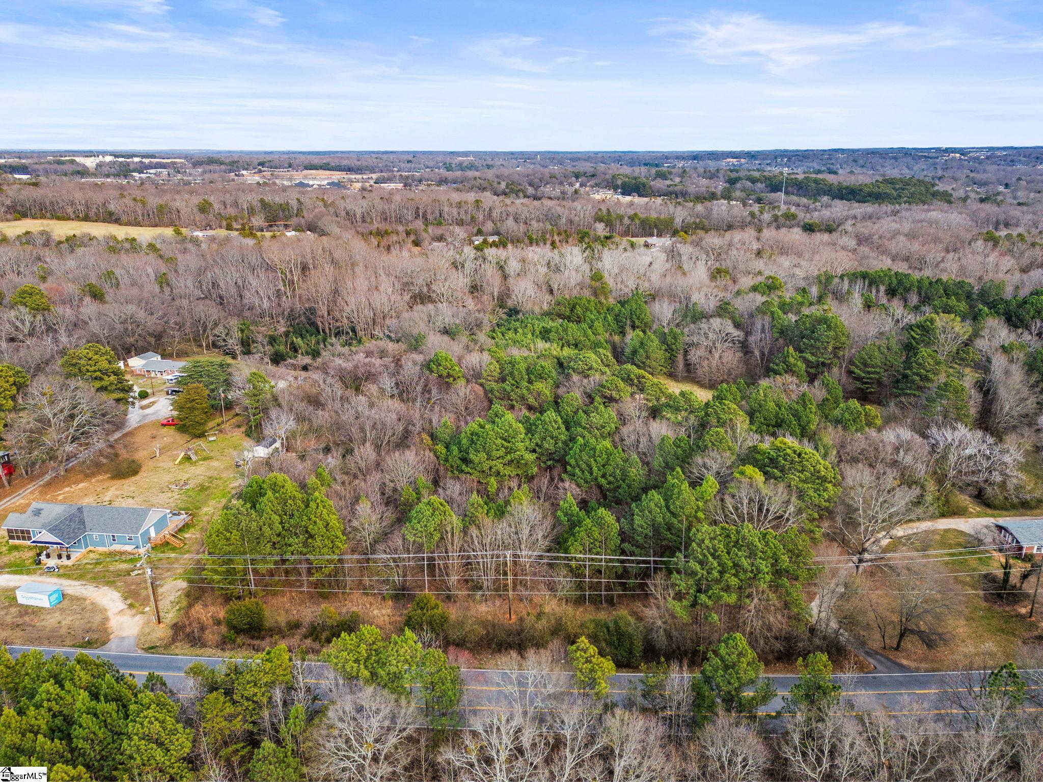 244 E Standing Springs Road Property Photo 2
