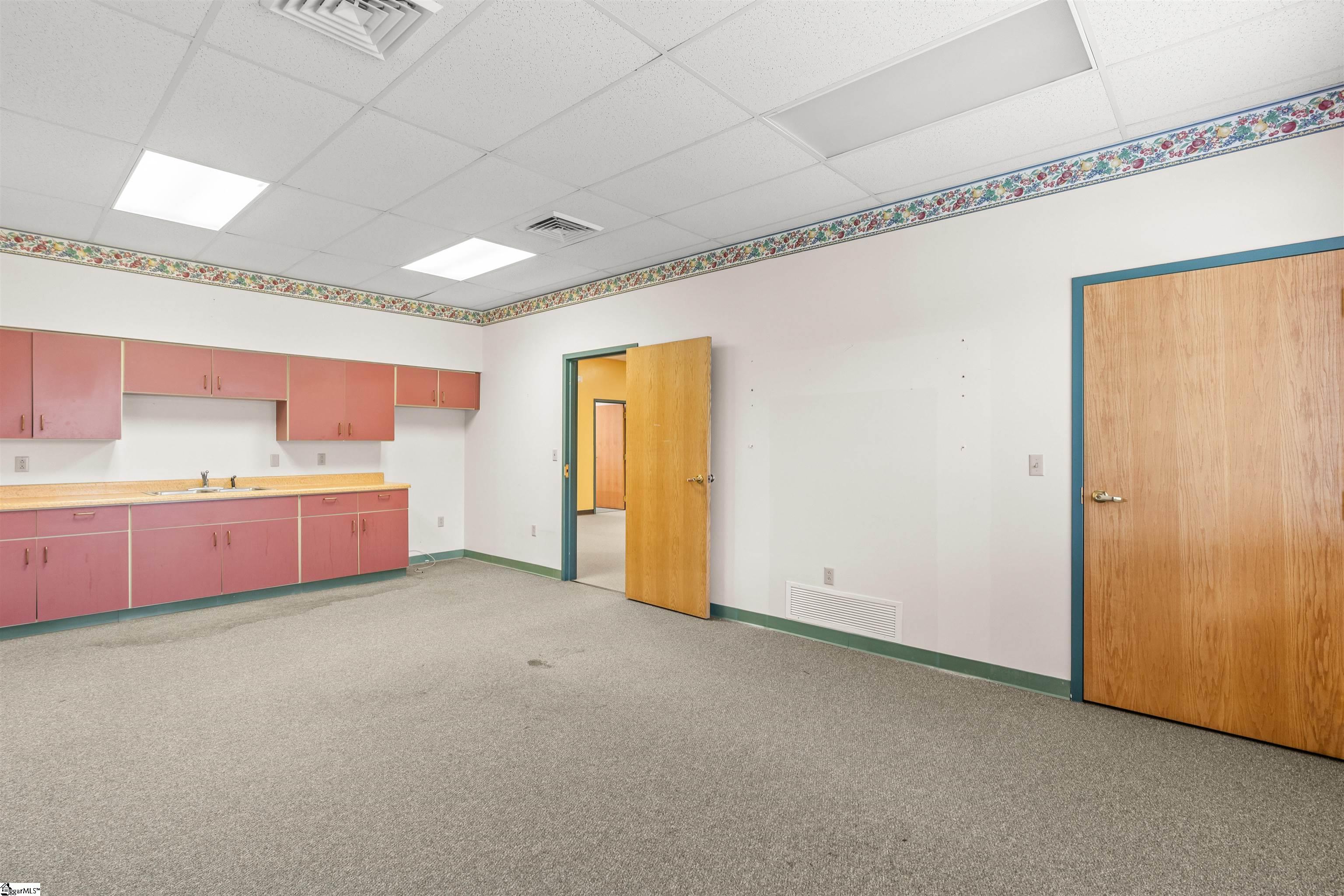512 Professional Park Park Property Photo 31