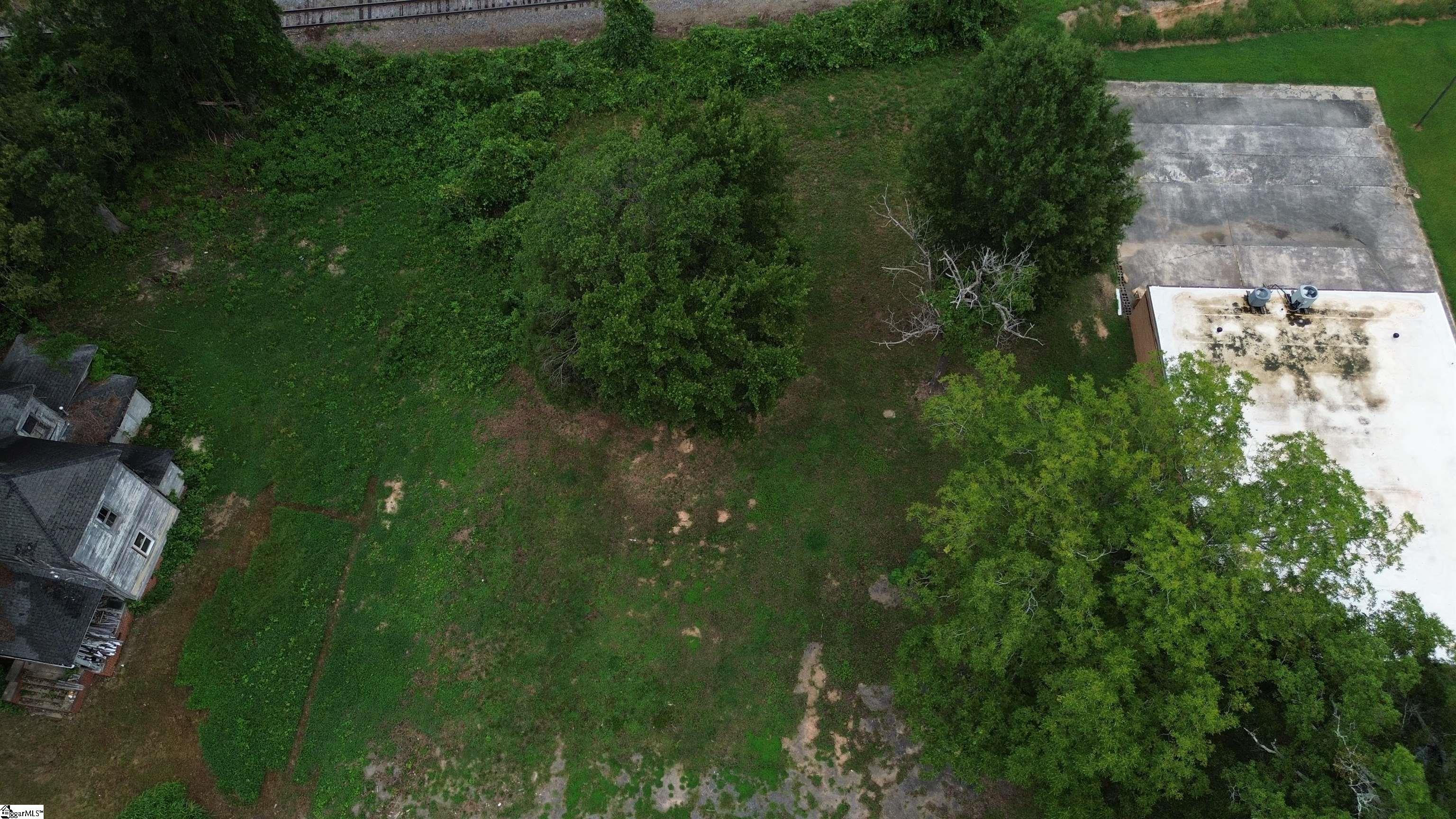 411 Anderson Street Property Photo 7