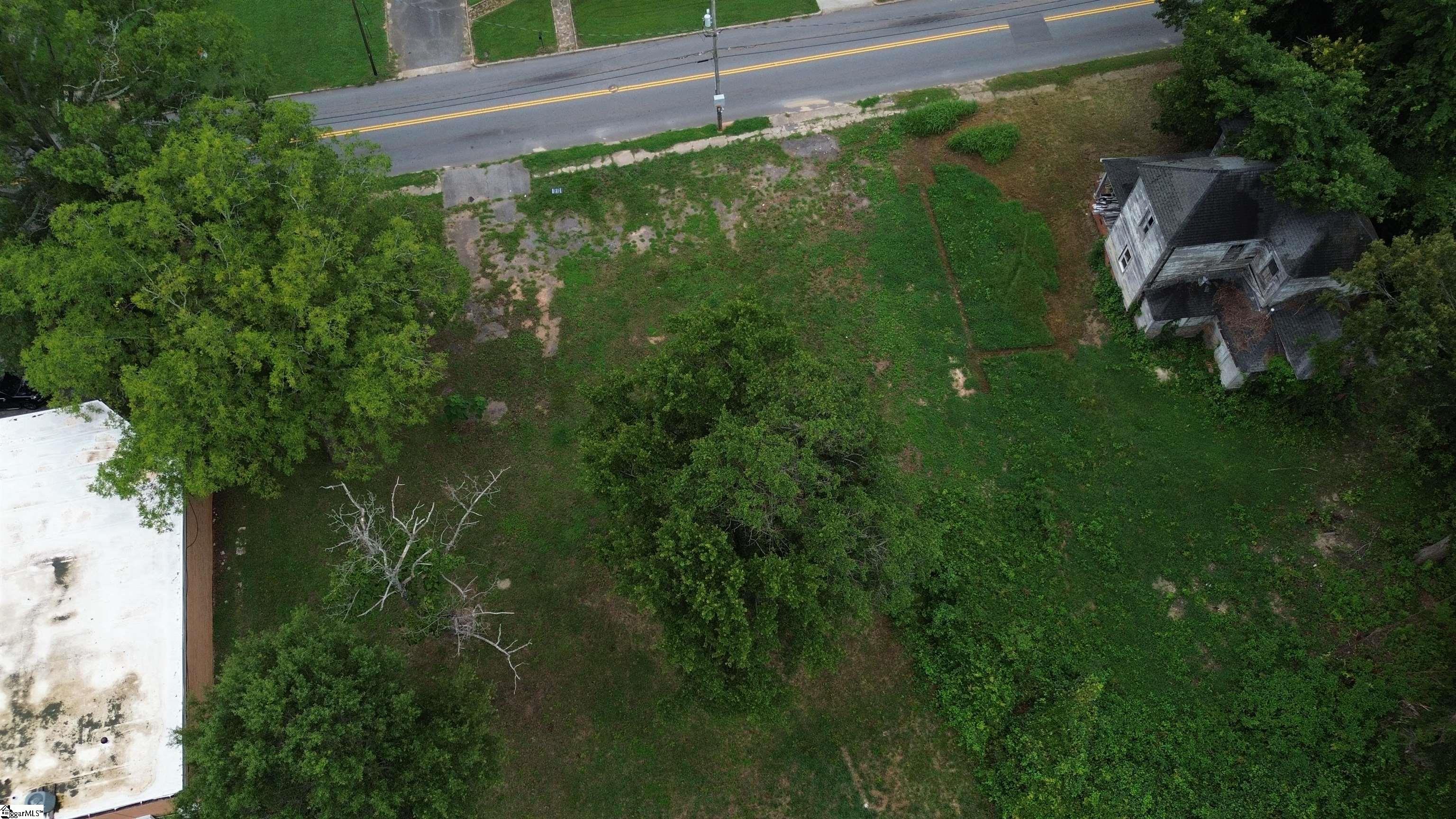 411 Anderson Street Property Photo 8