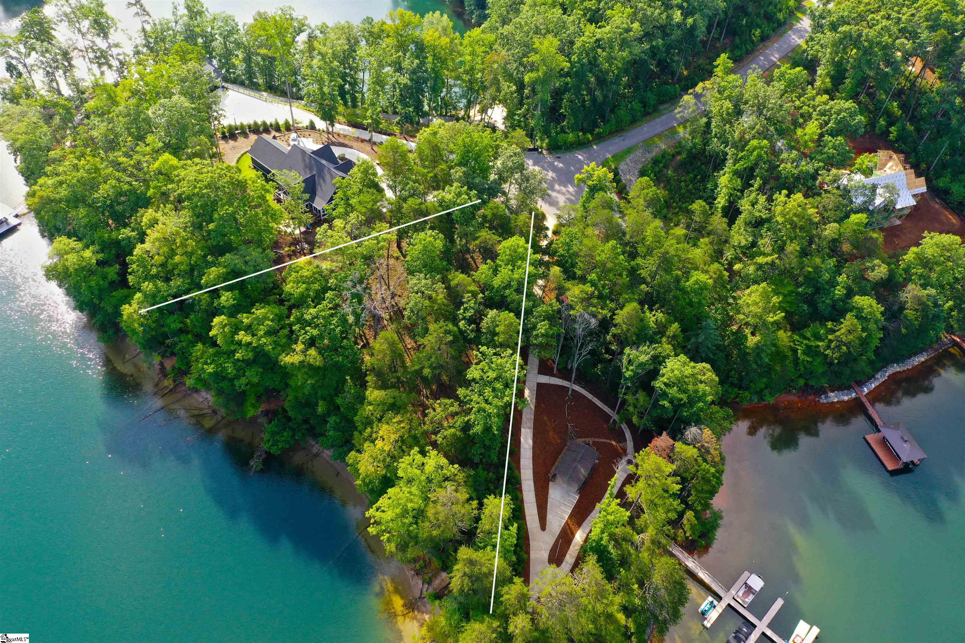 223 Squirrel Point Property Photo 4