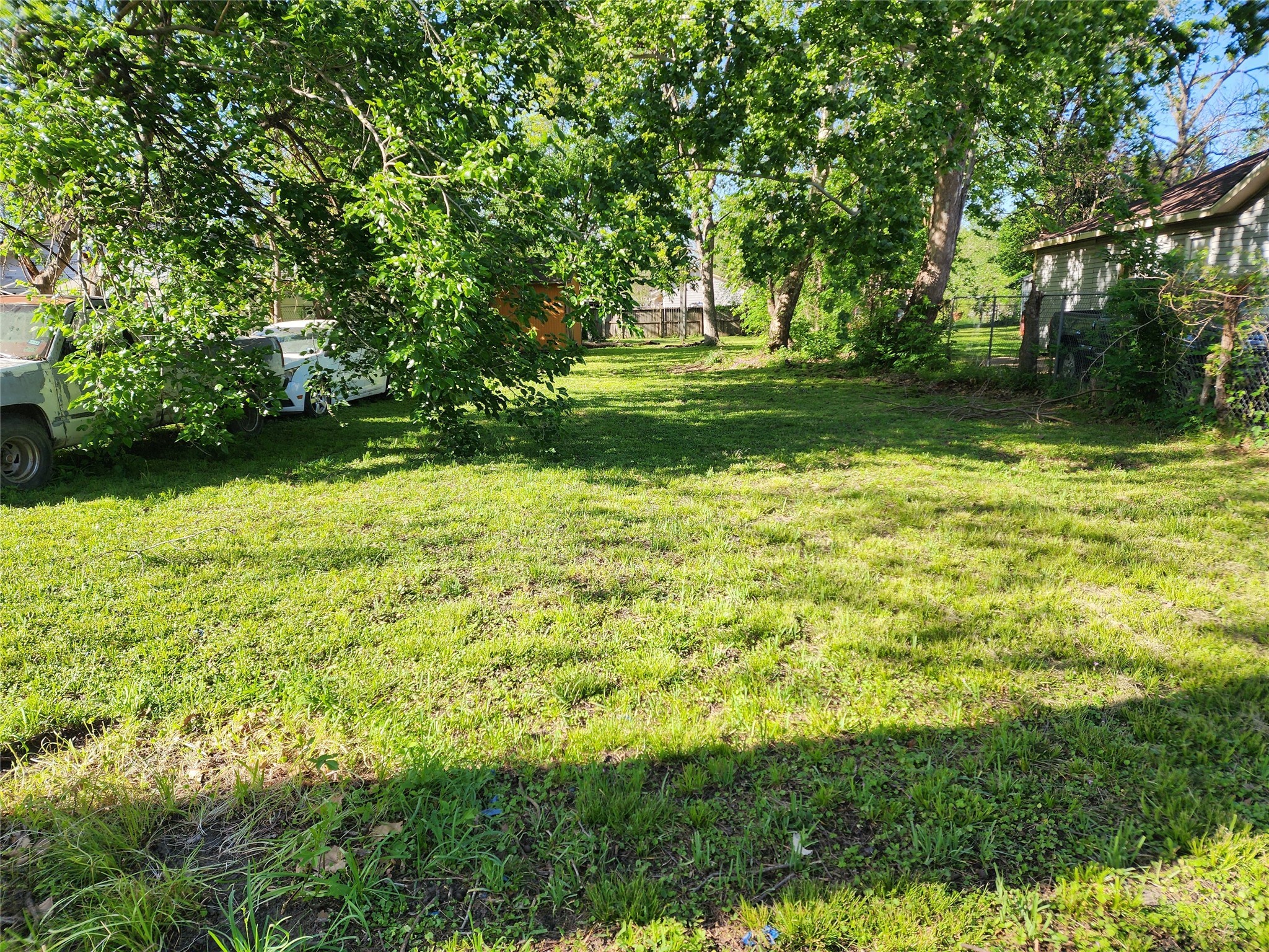 219 Heaney Drive Property Photo 4
