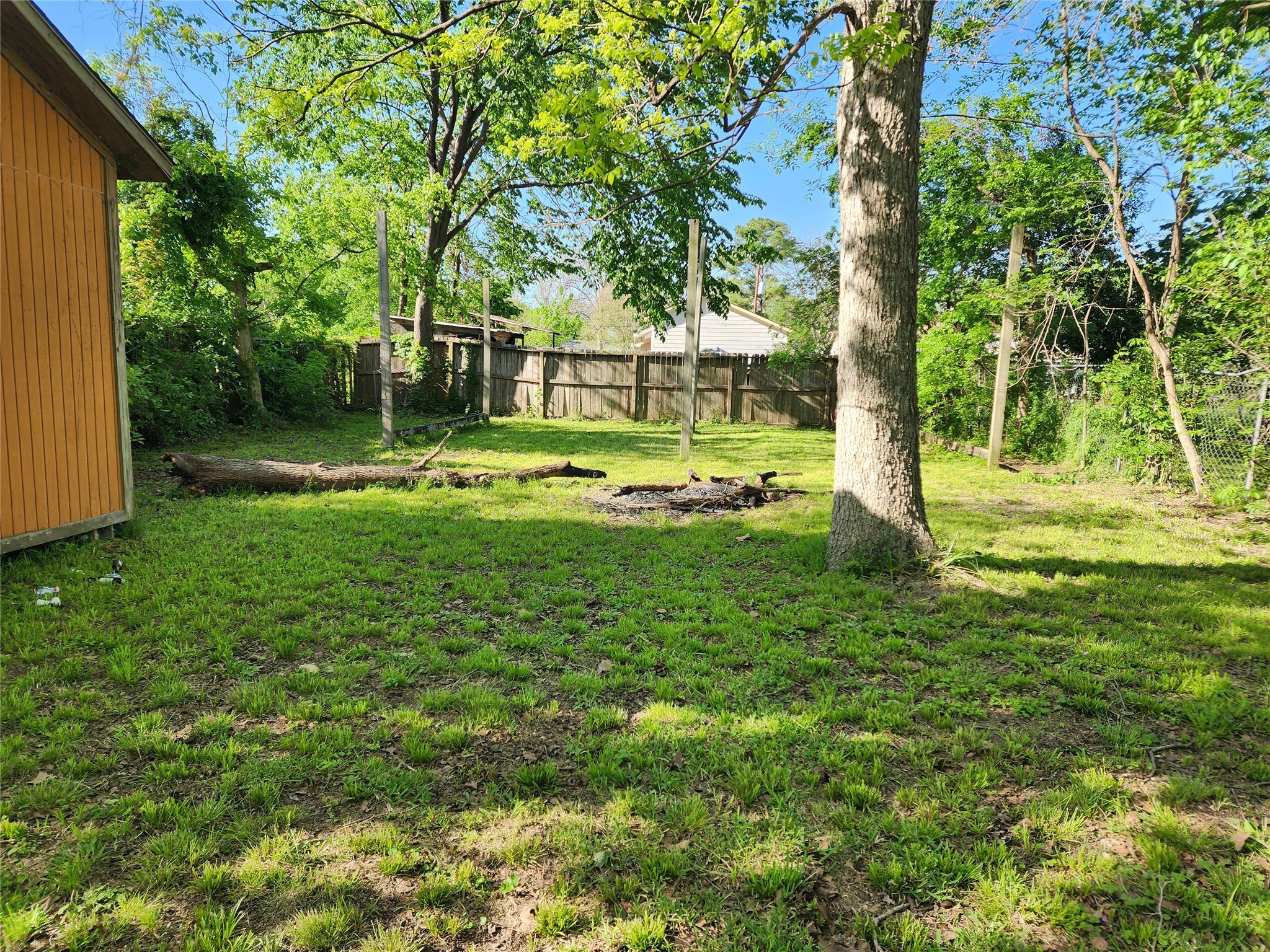 219 Heaney Drive Property Photo 6