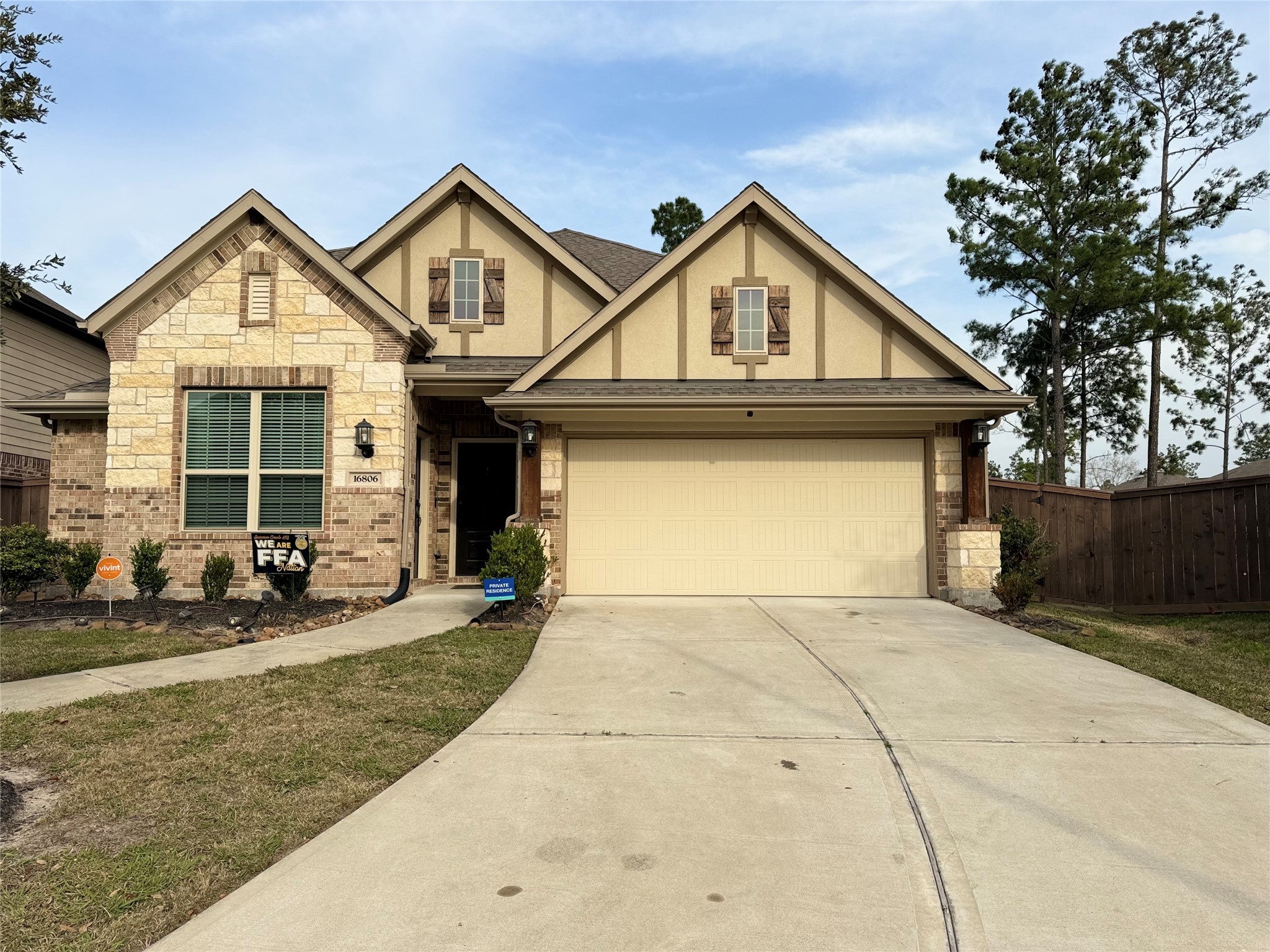 16806 Dampier Drive Property Photo 1