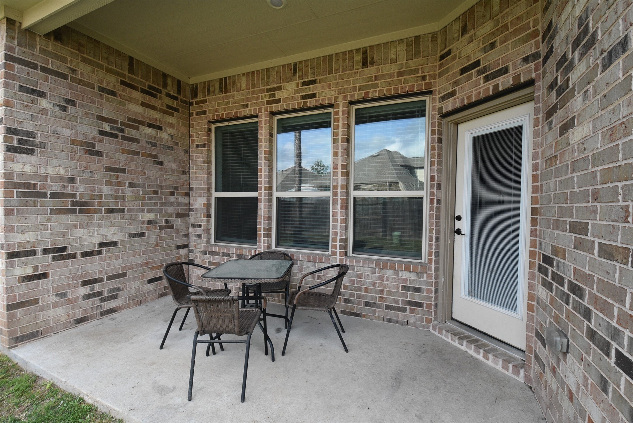 16806 Dampier Drive Property Photo 8