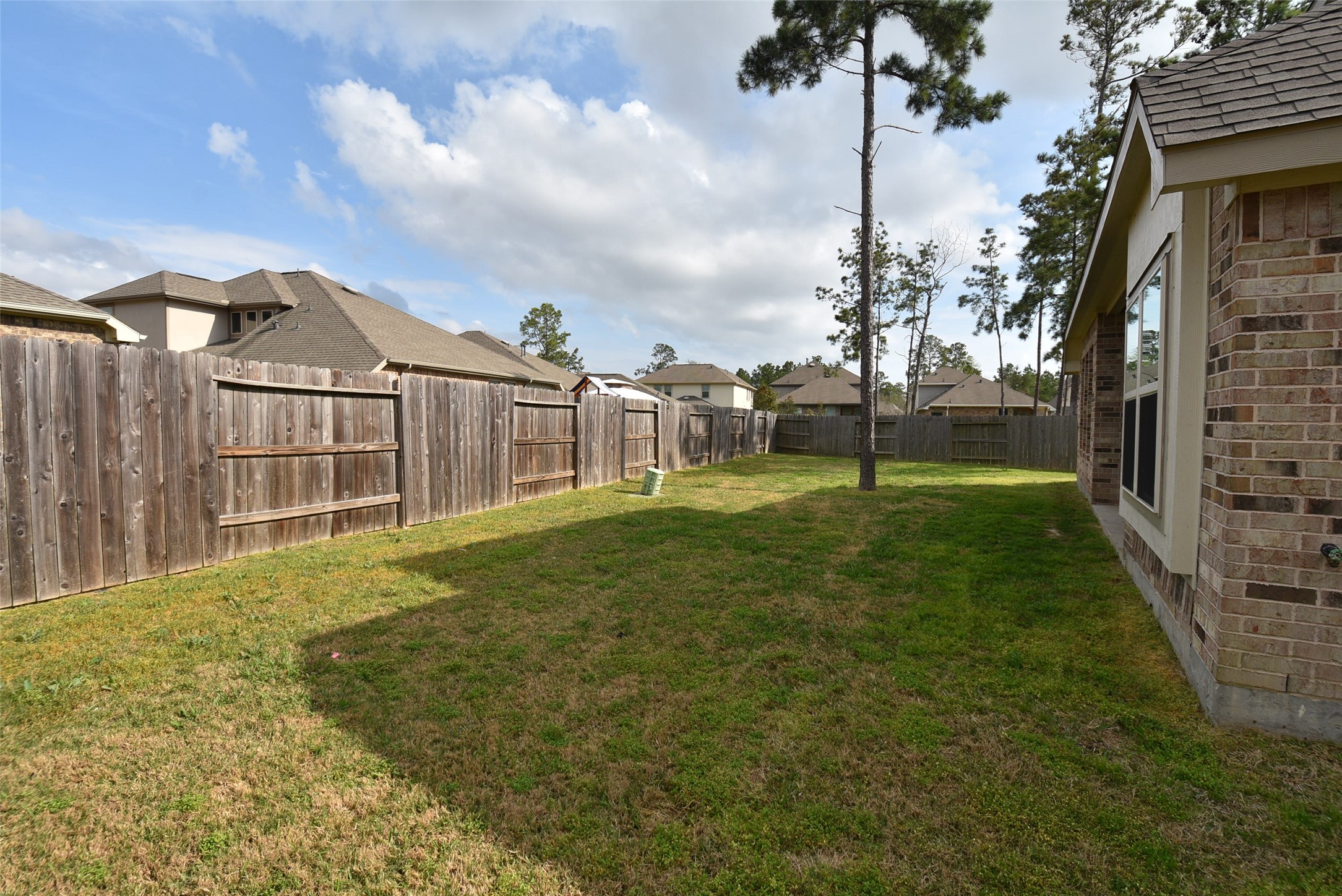 16806 Dampier Drive Property Photo 11