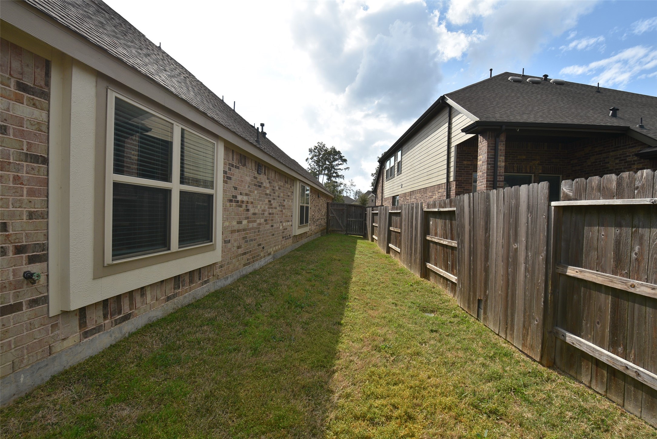 16806 Dampier Drive Property Photo 12