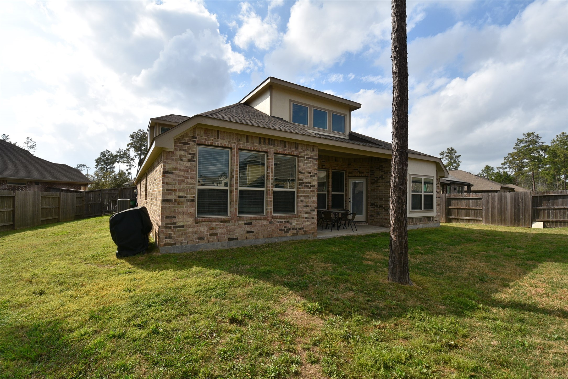 16806 Dampier Drive Property Photo 14