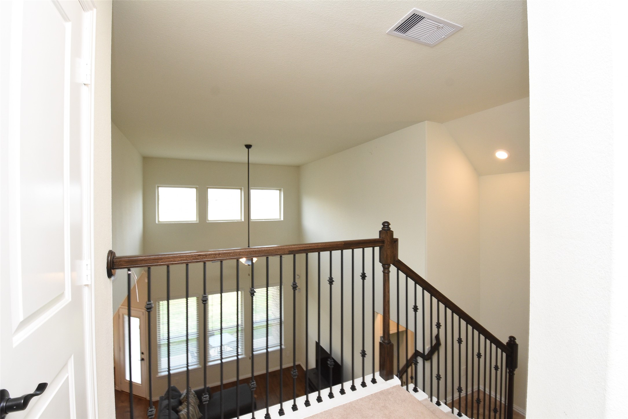 16806 Dampier Drive Property Photo 16