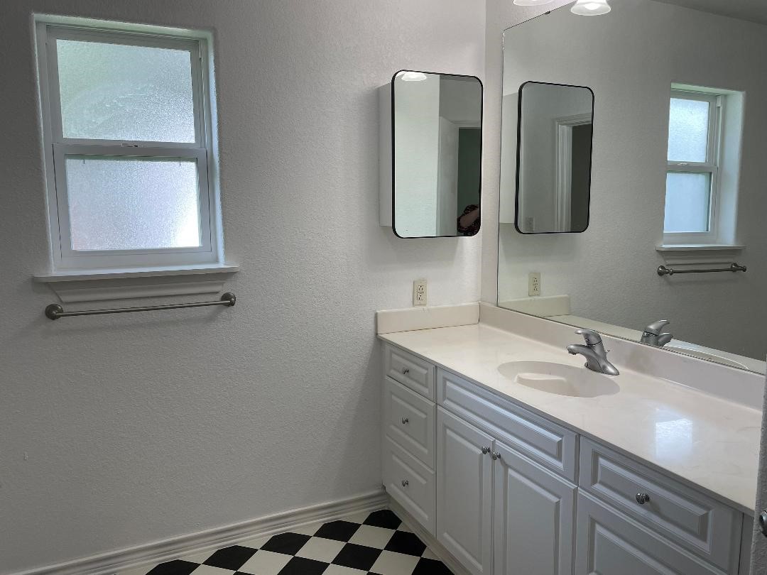 6109 Stoneybrook Property Photo 10