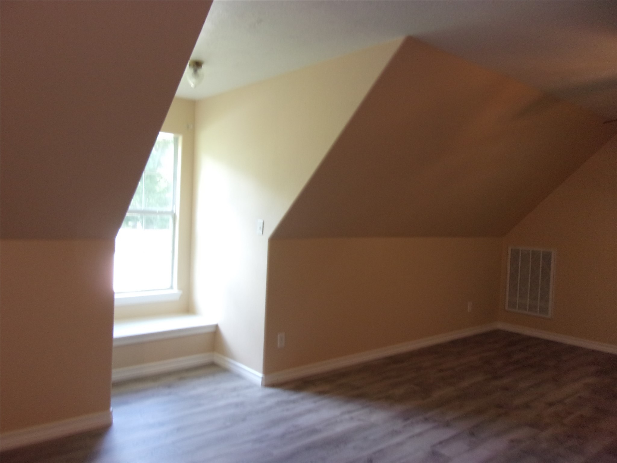 834 Prairie Street Property Photo 12