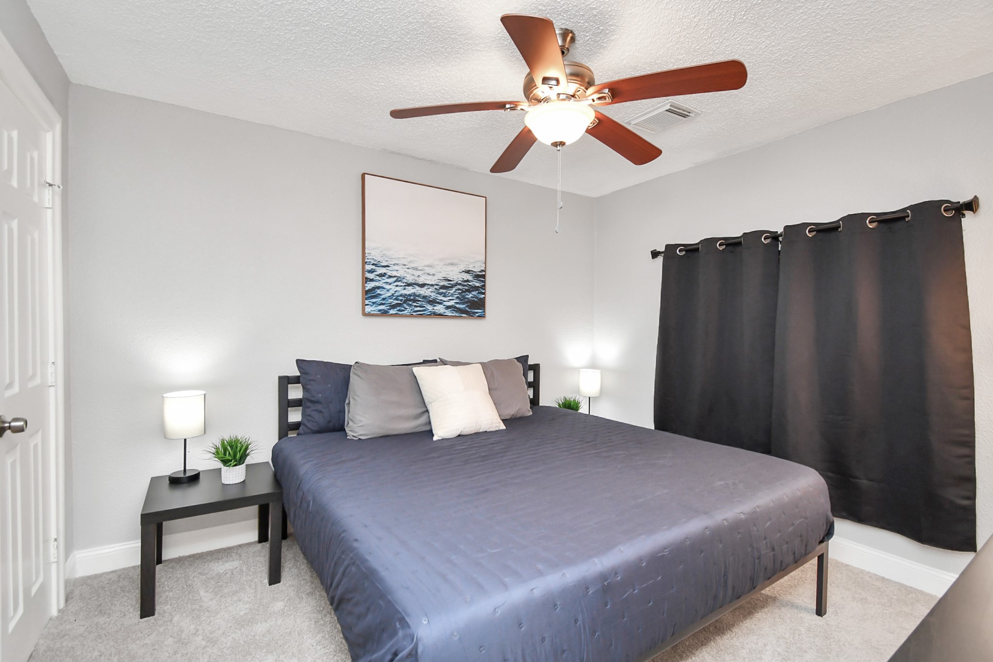 21722 Forest Glade Drive Property Photo 3