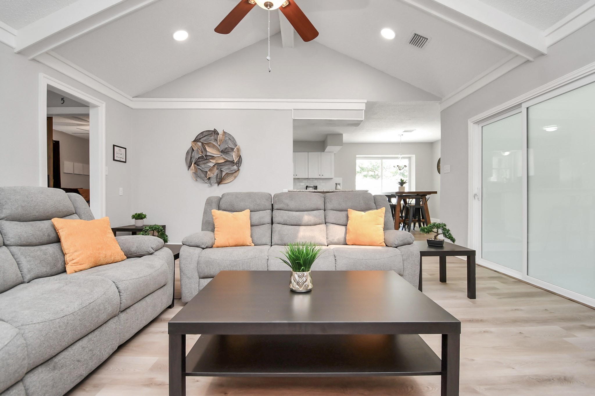 21722 Forest Glade Drive Property Photo 10