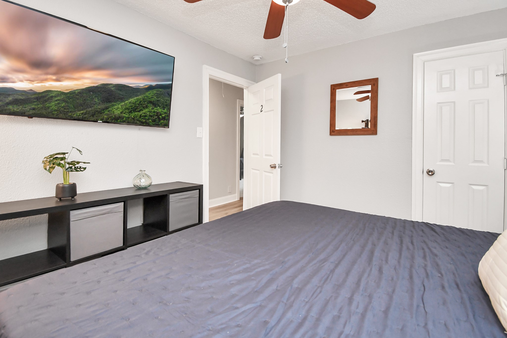 21722 Forest Glade Drive Property Photo 18