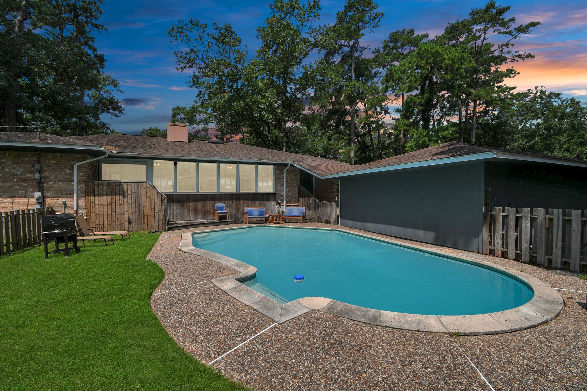 21722 Forest Glade Drive Property Photo 32