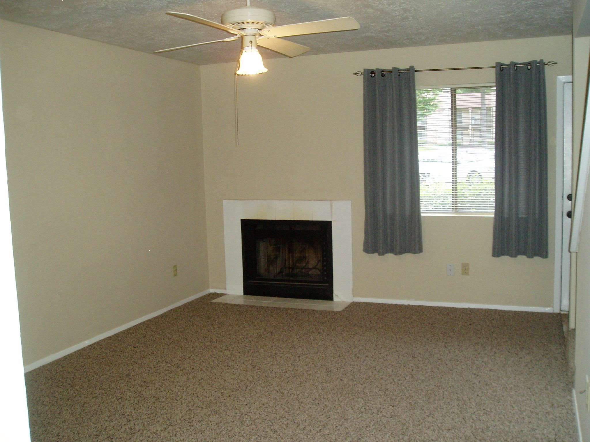 2521 Crosstimbers Street G1 Property Photo 2