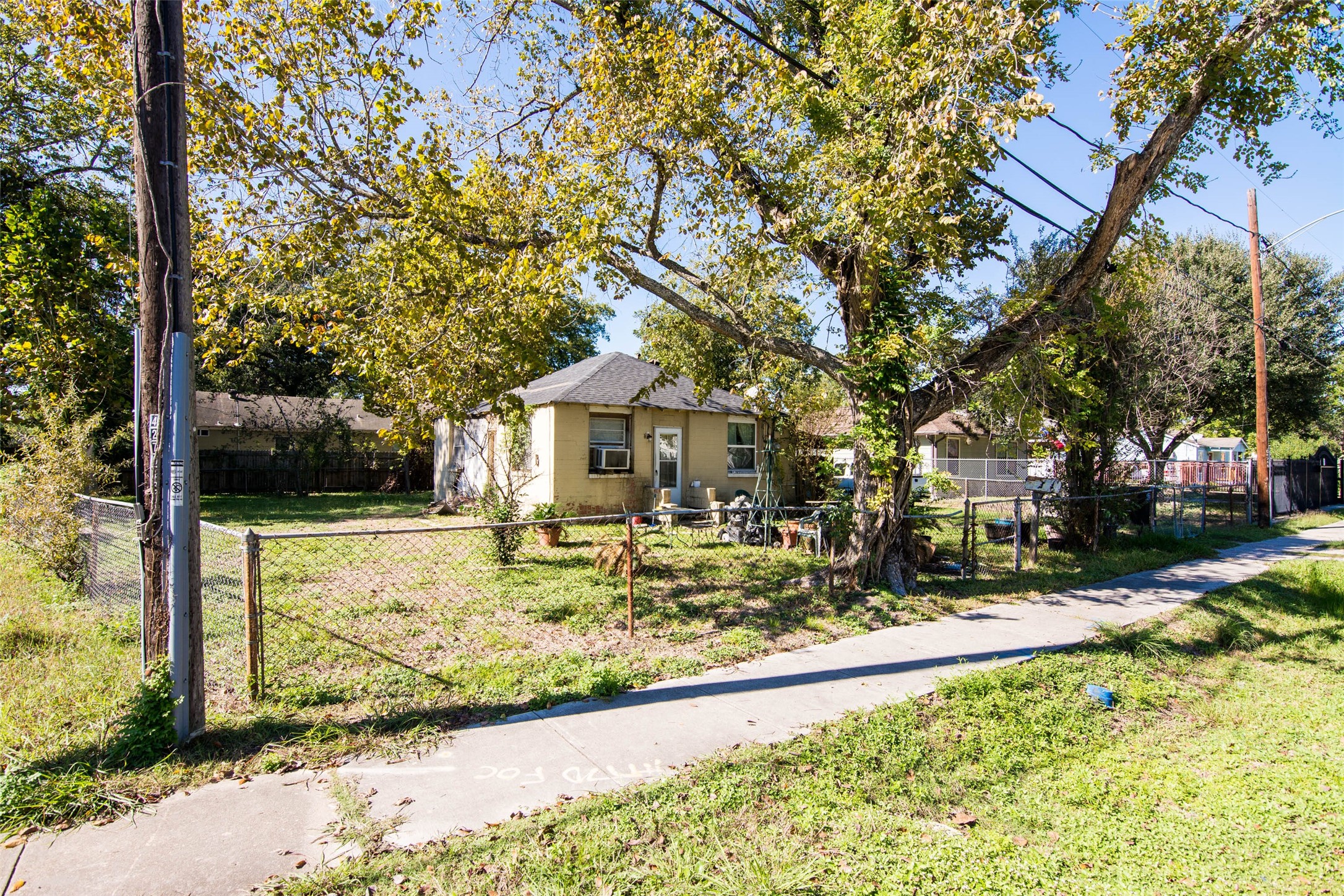 8101 Appleton Street Property Photo 3