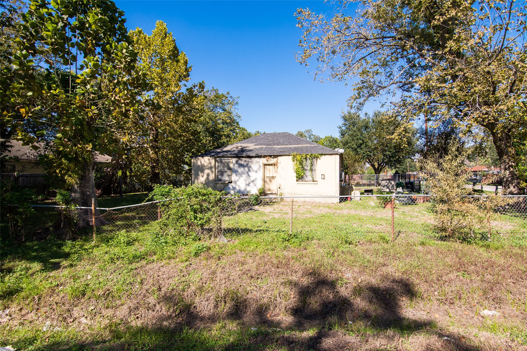 8101 Appleton Street Property Photo 4