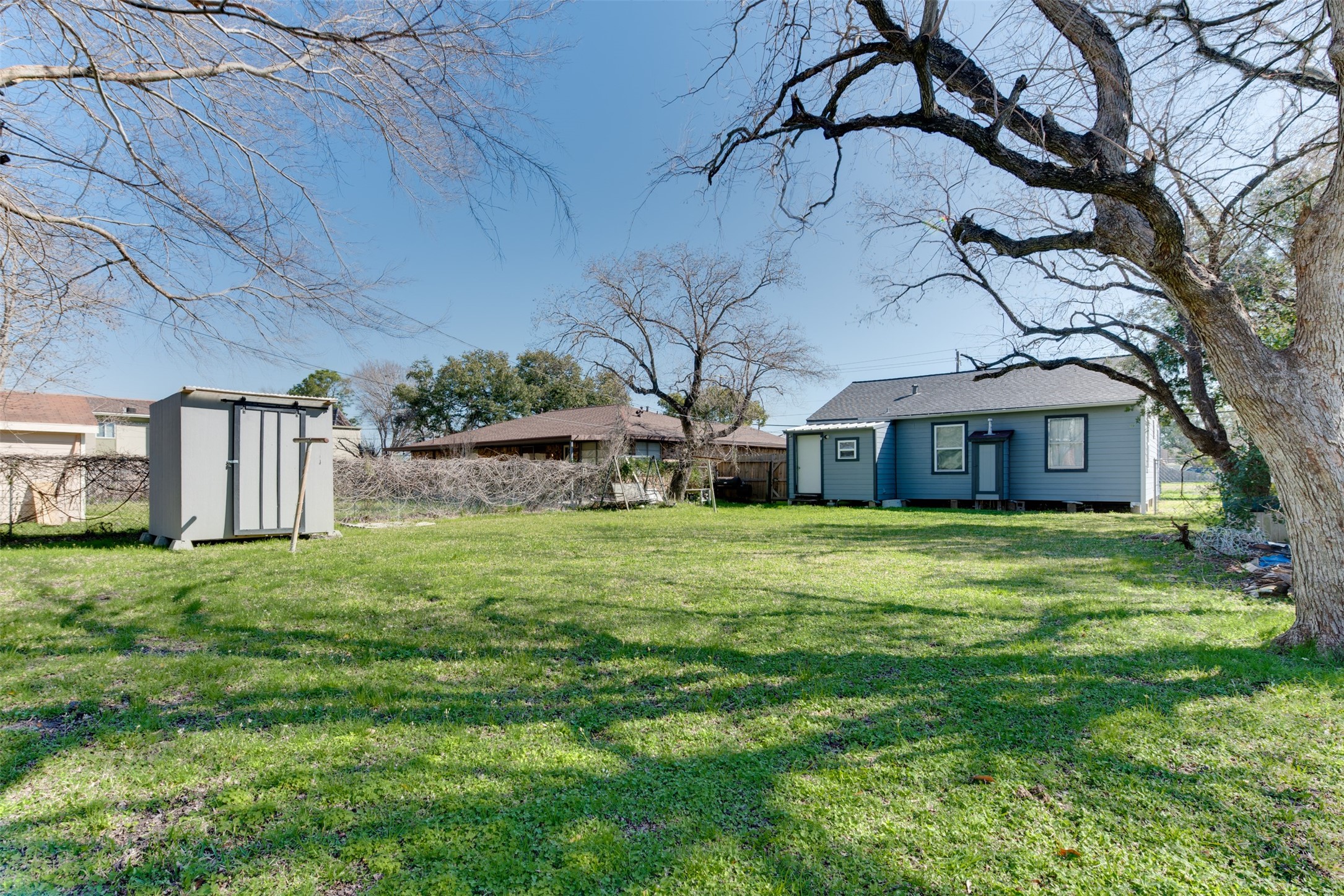 1301 N Logan Street Property Photo 4