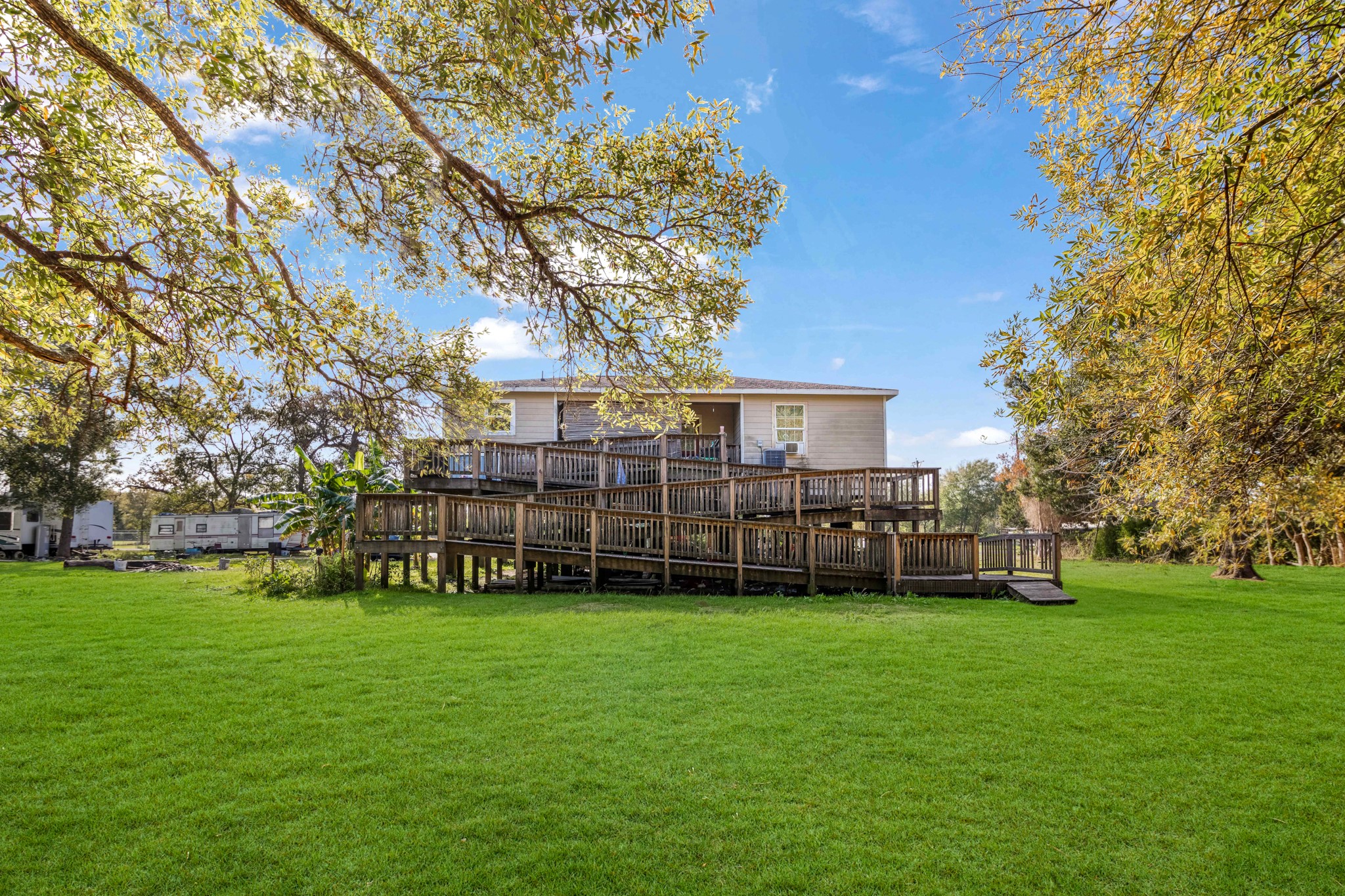 114 Lone Oak Property Photo 20