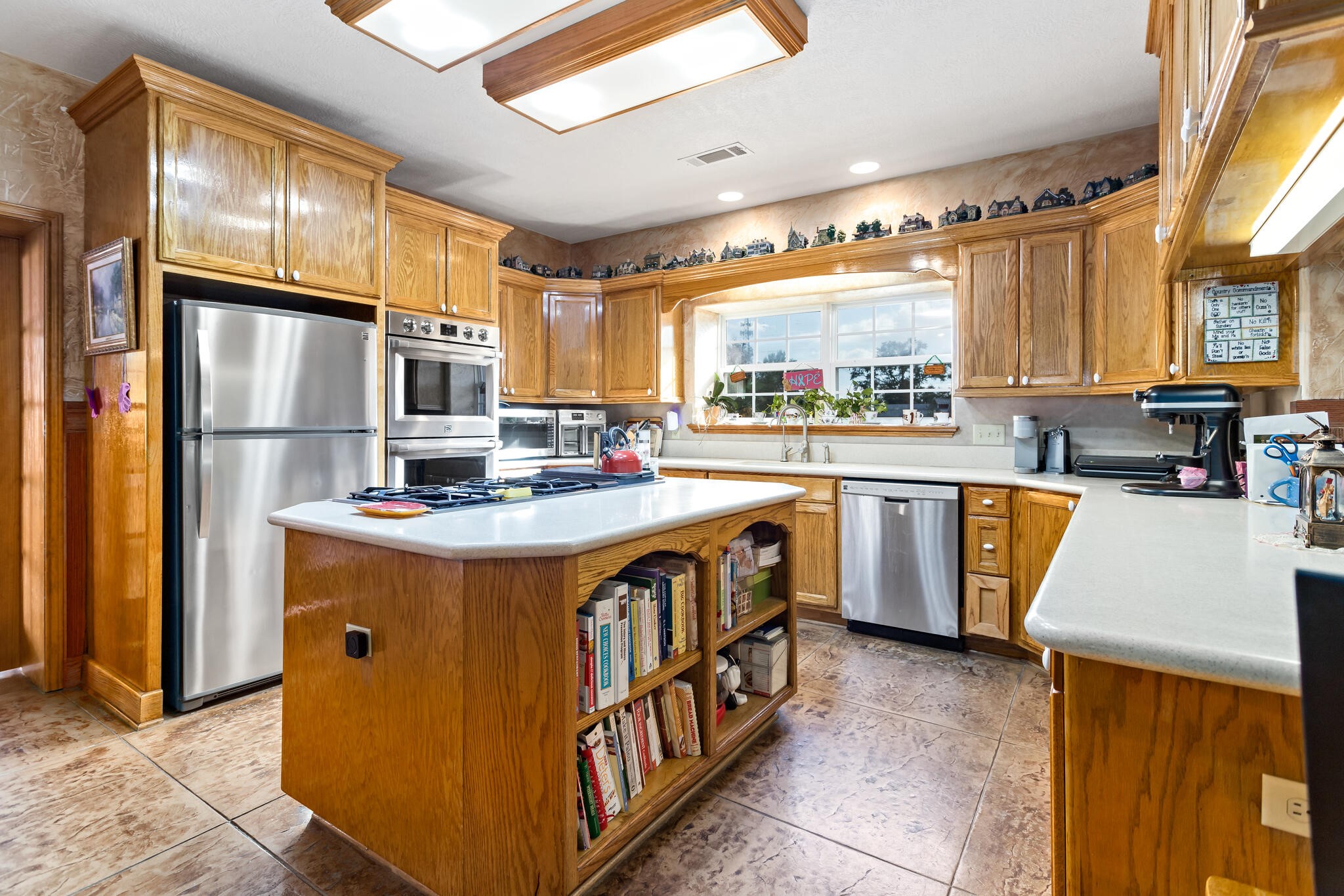 486 Parish Road Property Photo 16