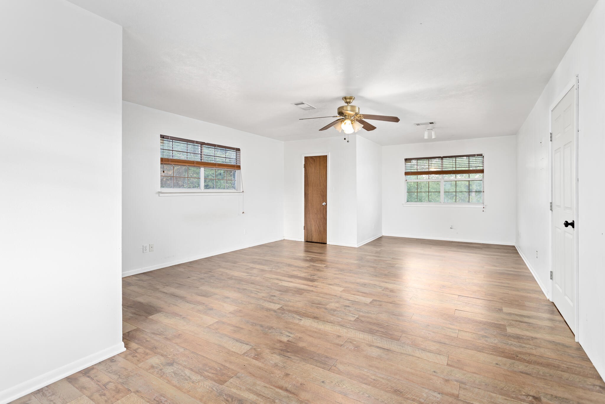 486 Parish Road Property Photo 43