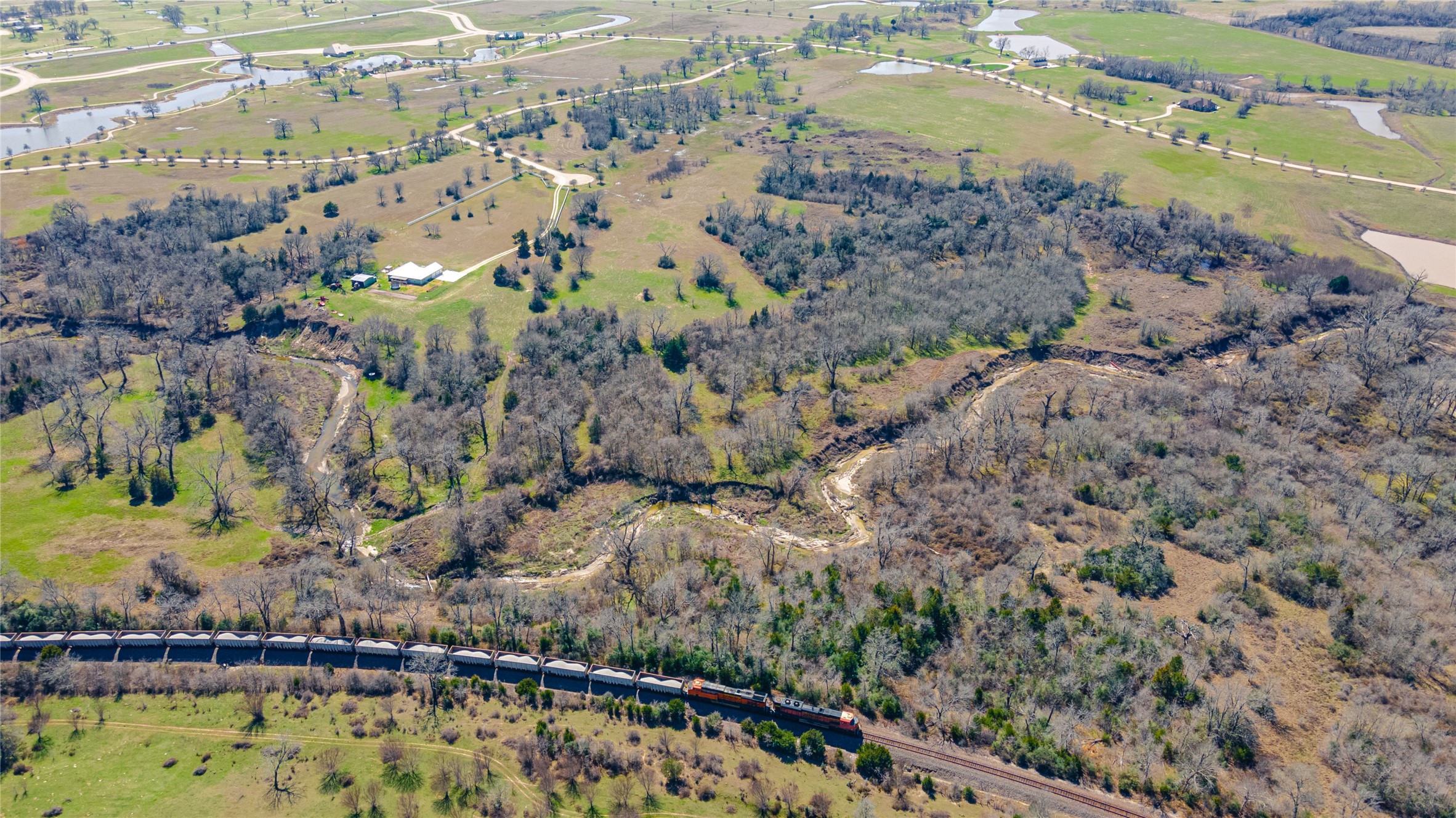 Tract 5 Havens Point Property Photo 4