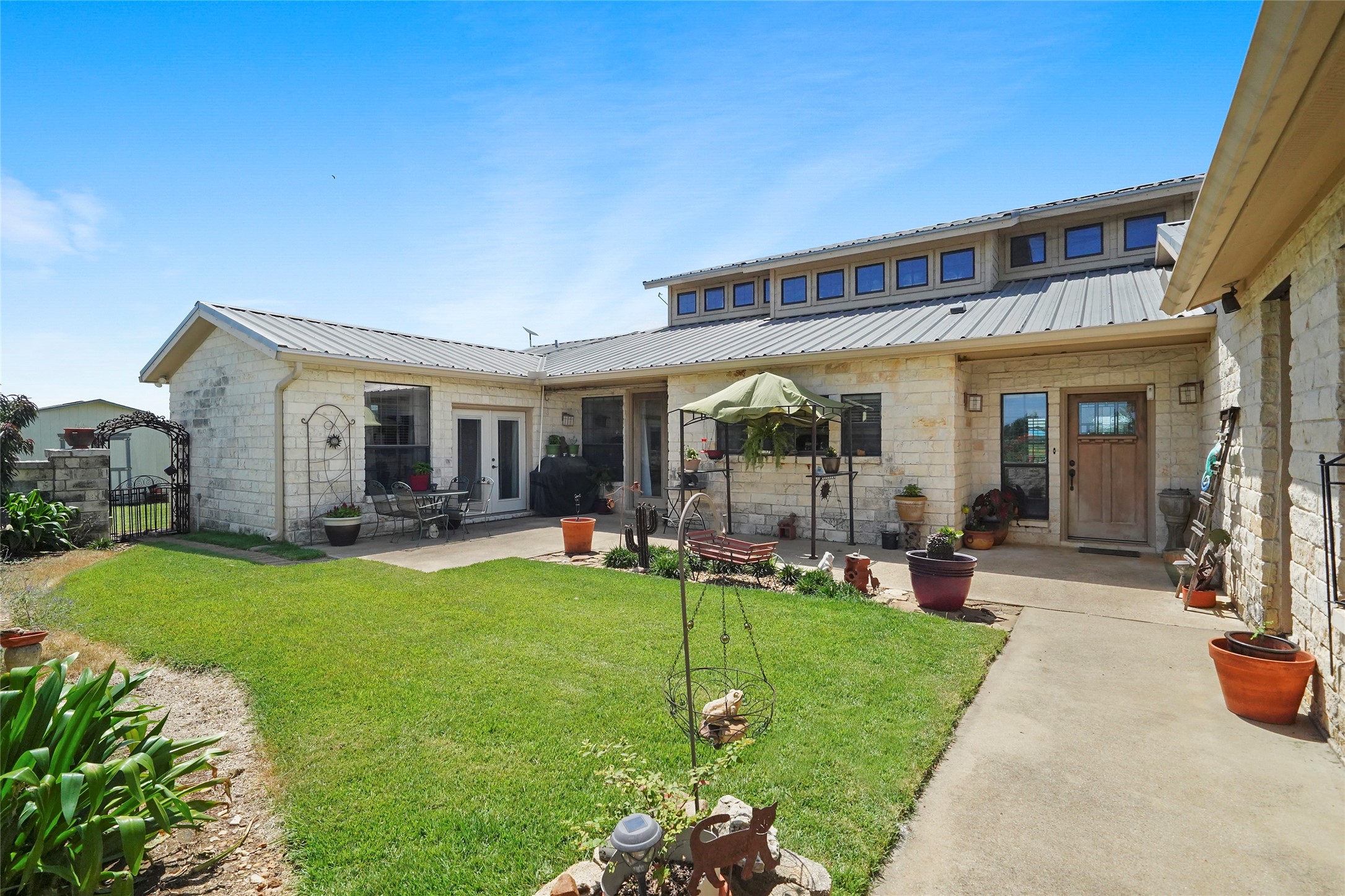 11049 Pryor Lane Property Photo 10