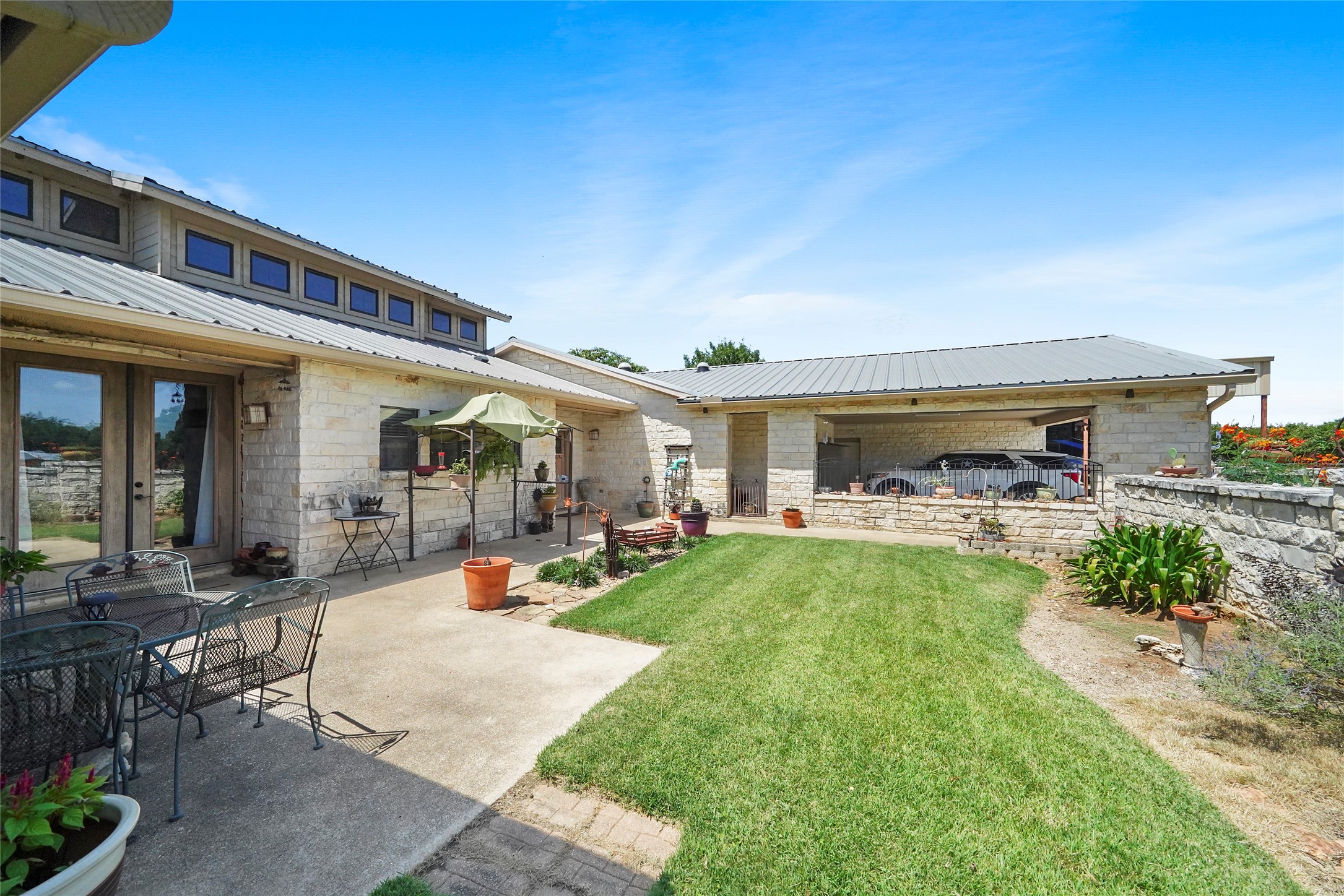 11049 Pryor Lane Property Photo 11