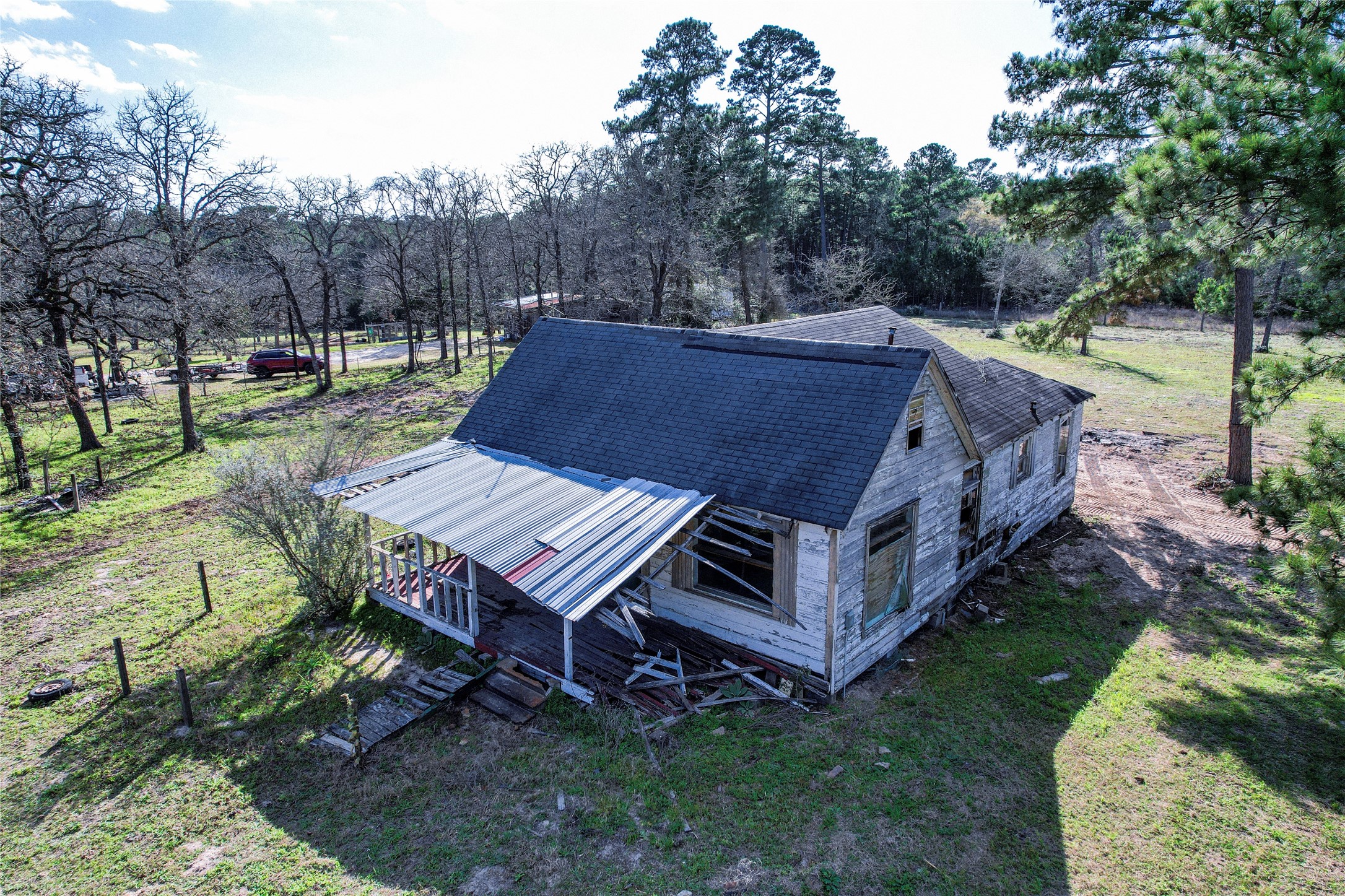6445 N Hill Road Property Photo 6