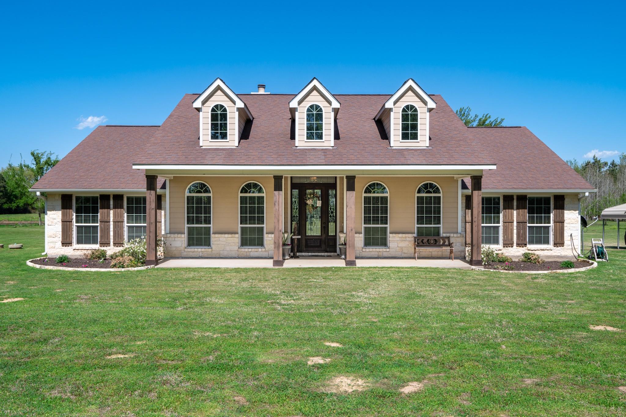 909 County Road 3045 Property Photo 1