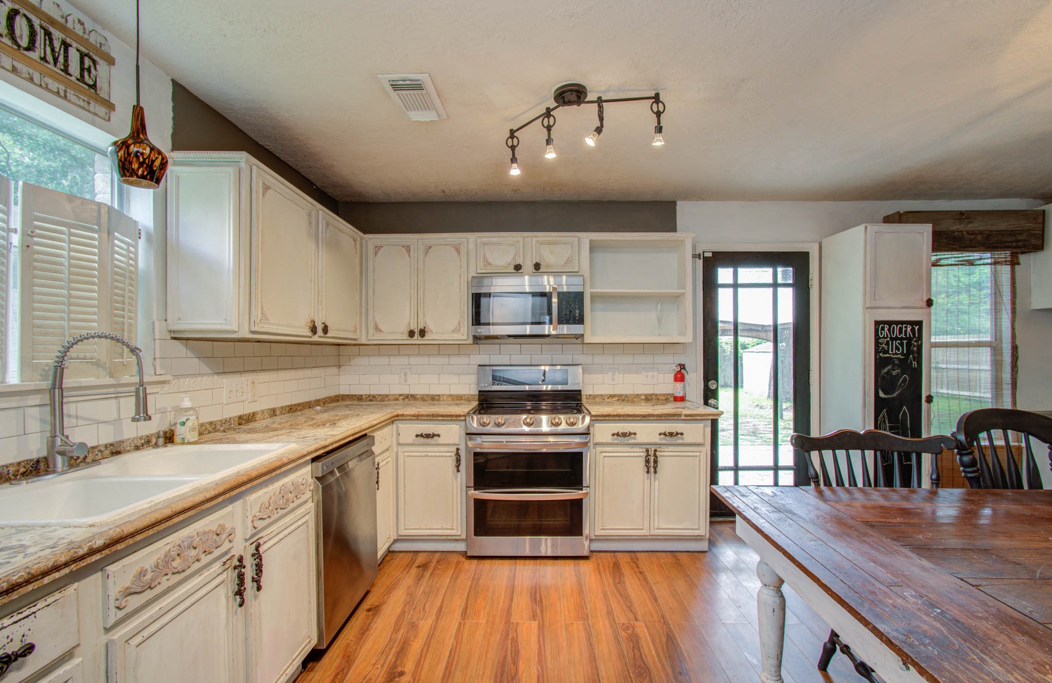 17319 Morning Star Avenue Property Photo 15