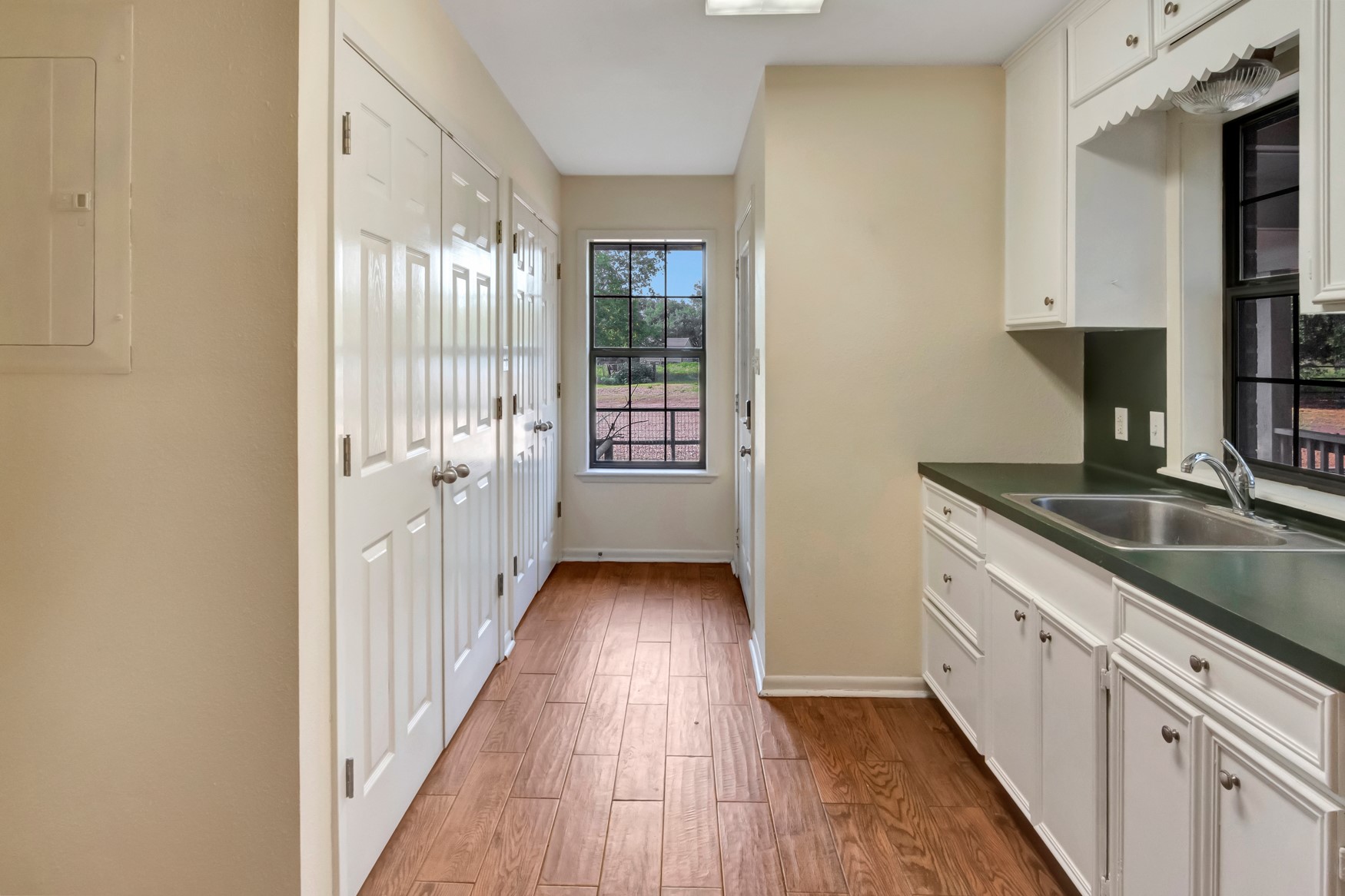 371 Old Gonzales Road Property Photo 17