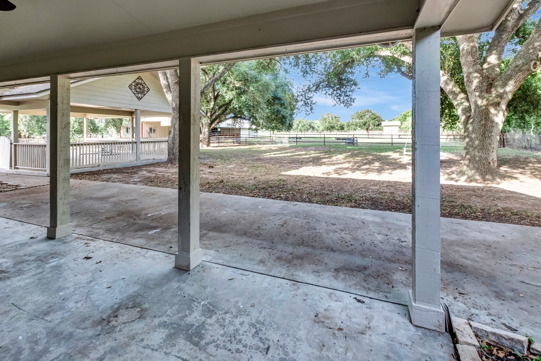 371 Old Gonzales Road Property Photo 30