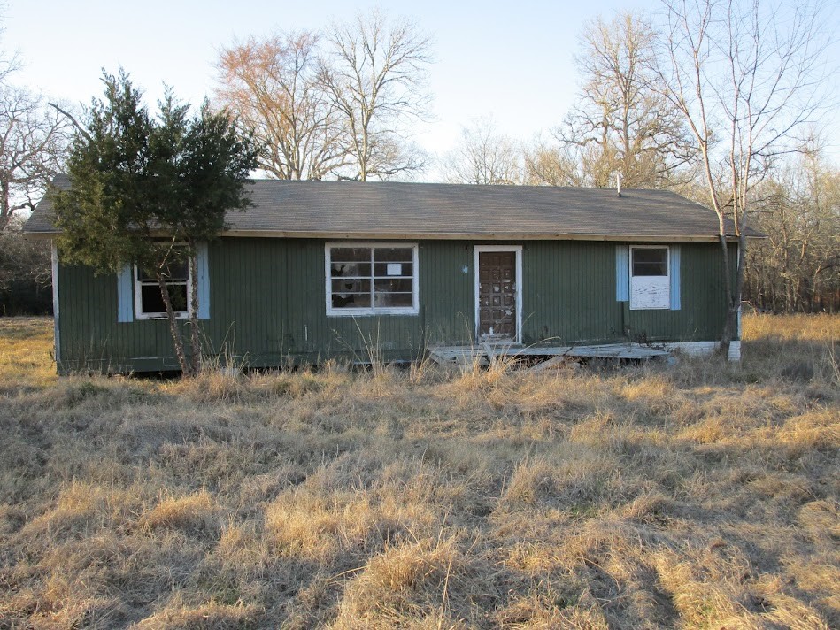 25975 Cemetery Road Property Photo 1