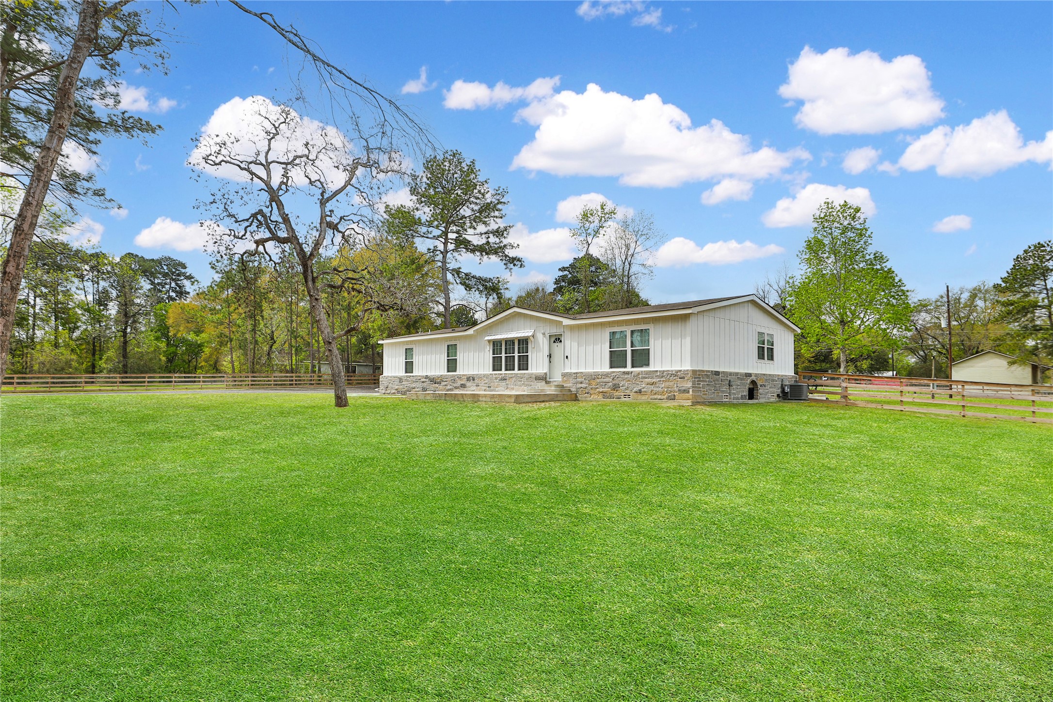 31111 Collier Smith Road Property Photo