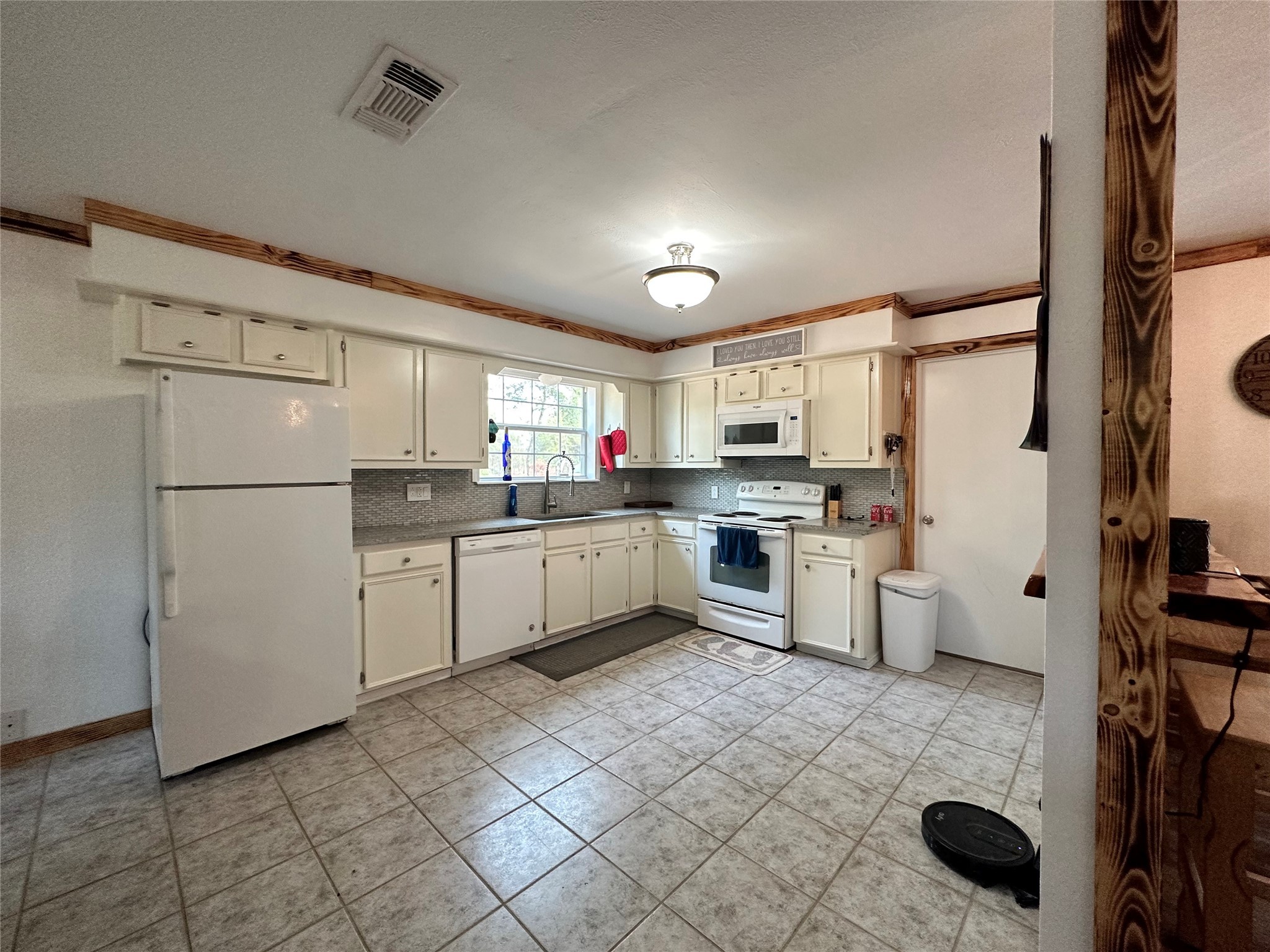 134 County Road 4453 Property Photo 17